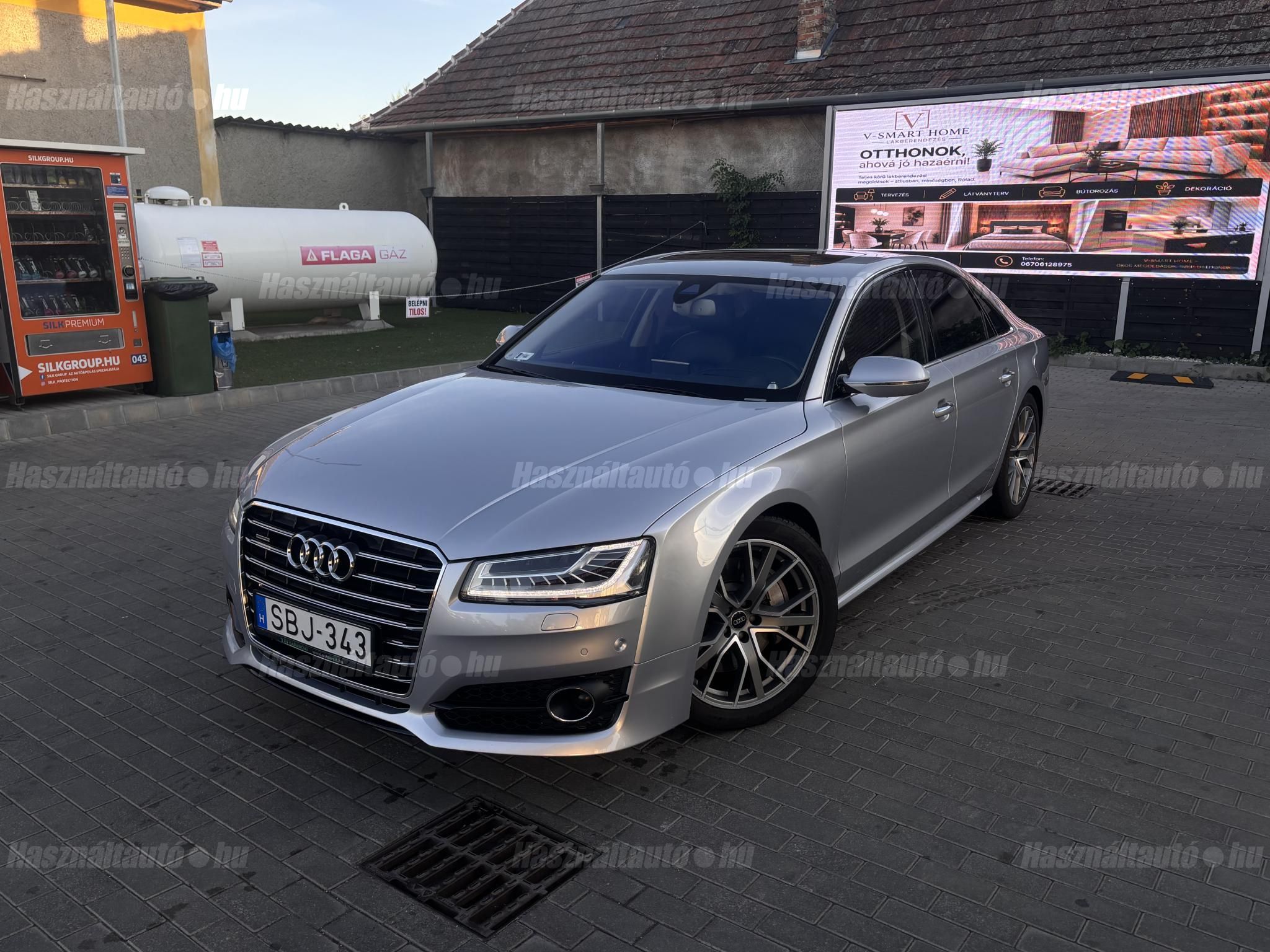 AUDI A8 2015 - 1