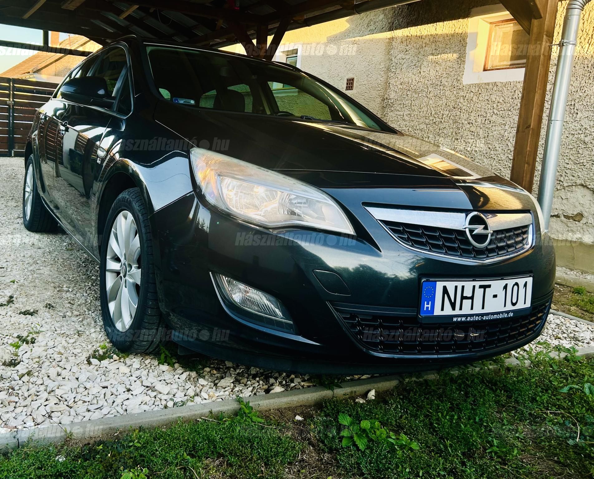 OPEL ASTRA J 2012/4 - 1