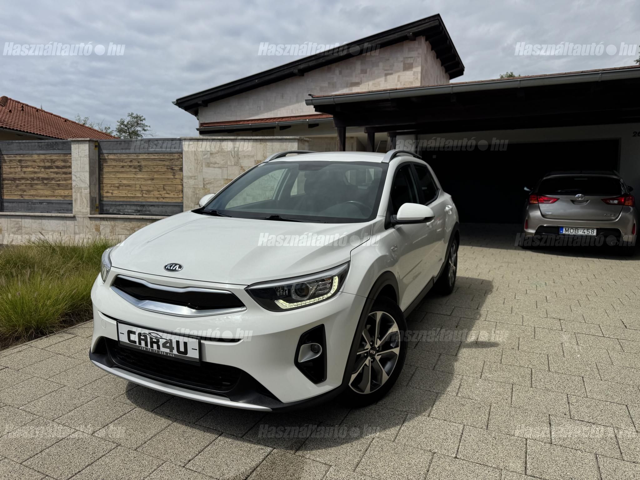 KIA STONIC 2019/12 - 1