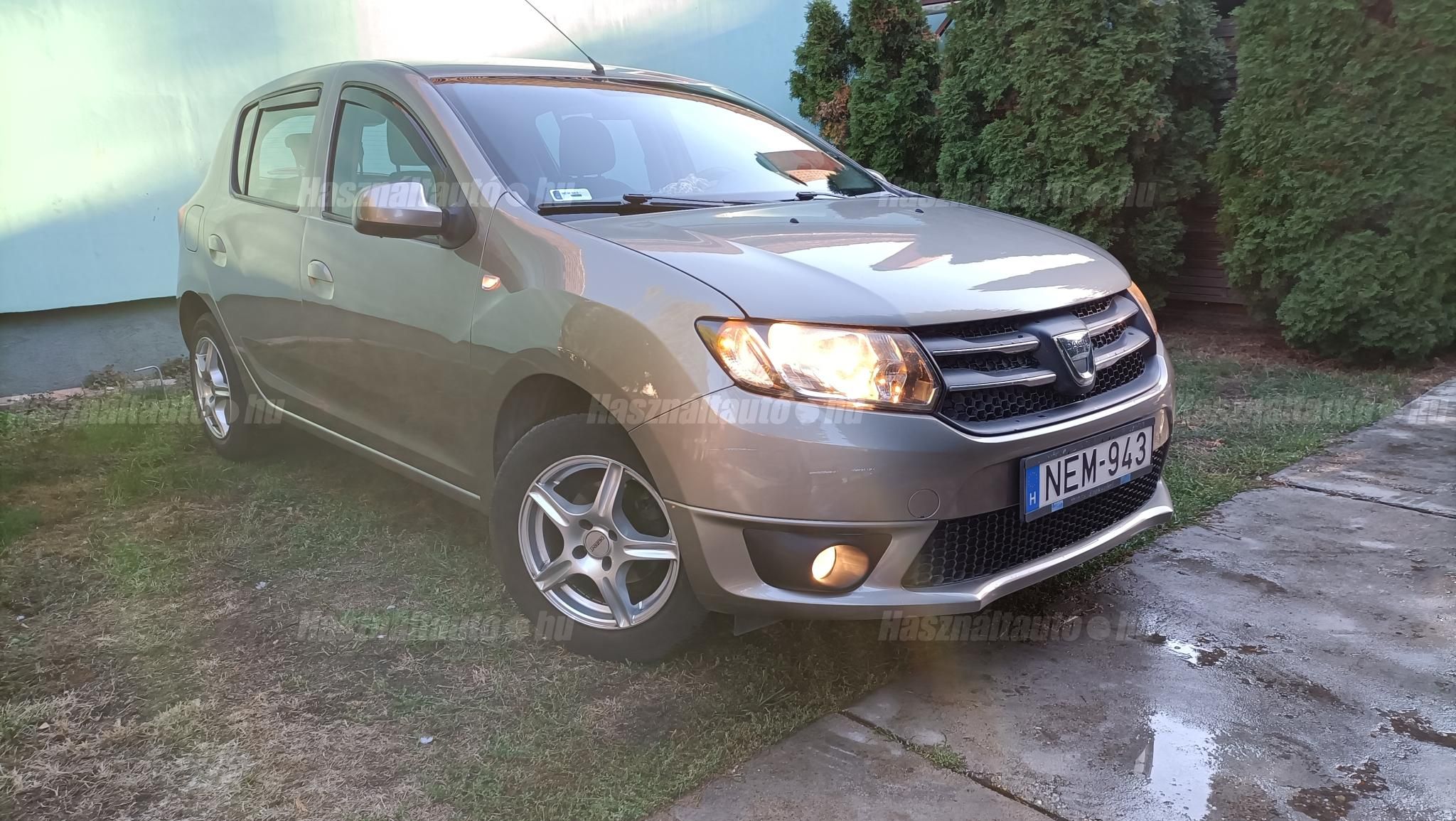 DACIA SANDERO 2015/6 - 1