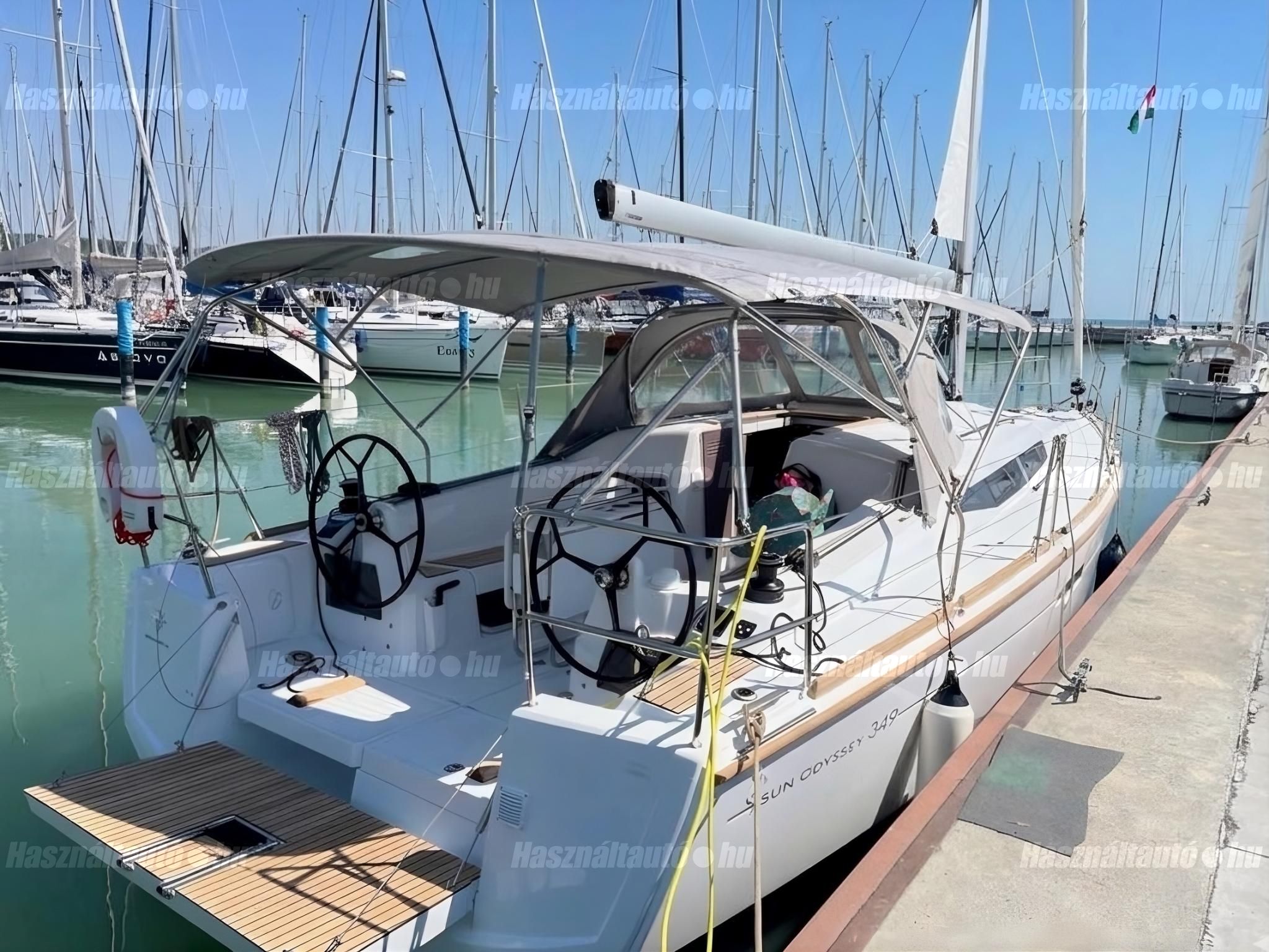 JEANNEAU 2022/7 - 1