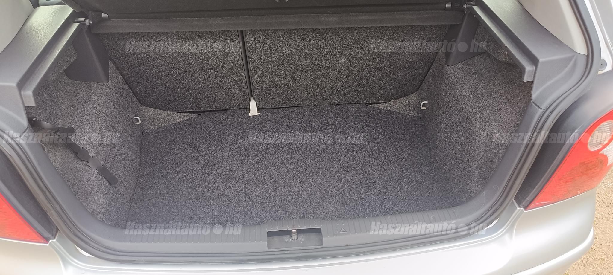 VOLKSWAGEN POLO IV 2005/1 - 1