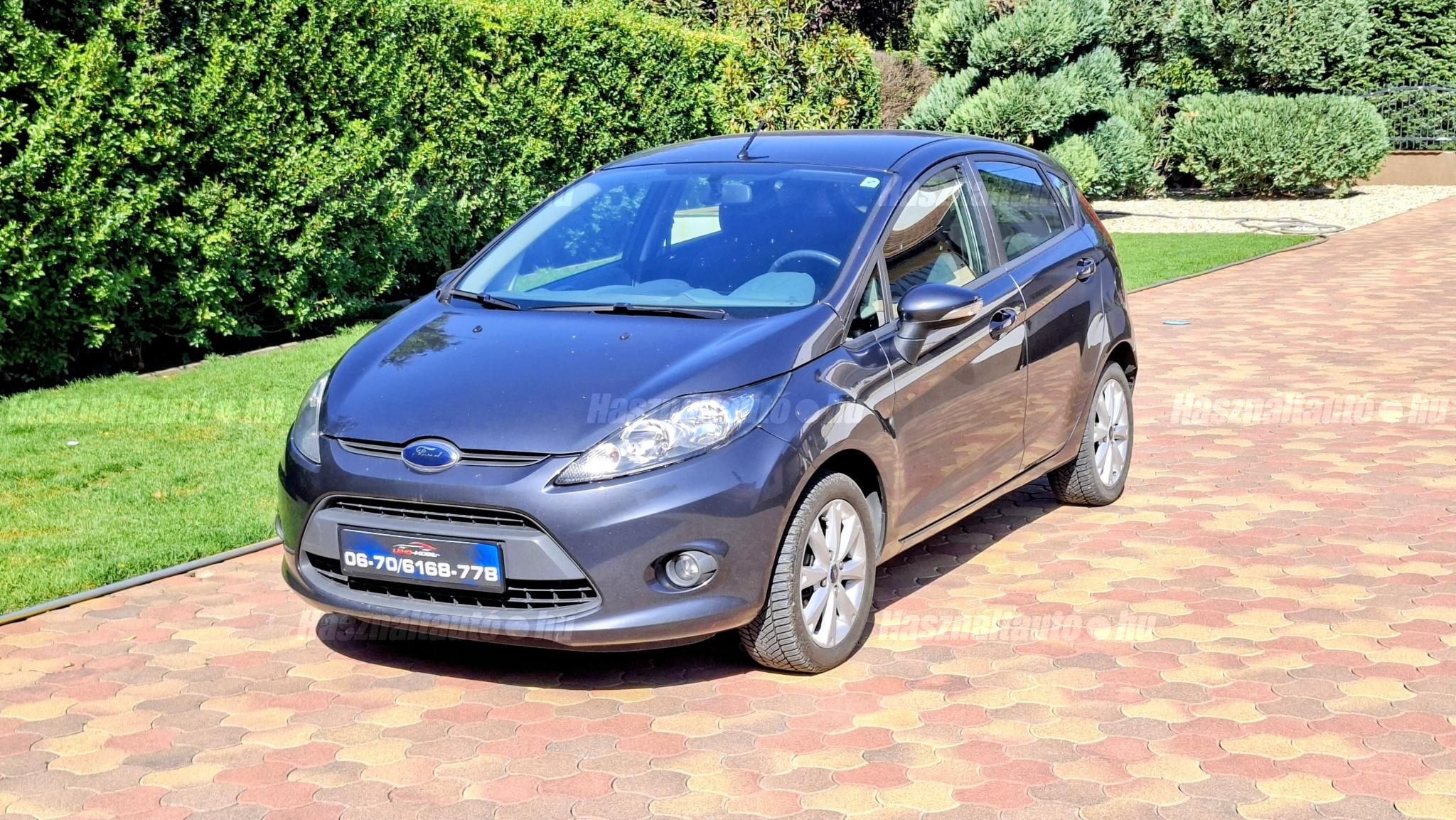 FORD FIESTA 2010/8 - 1