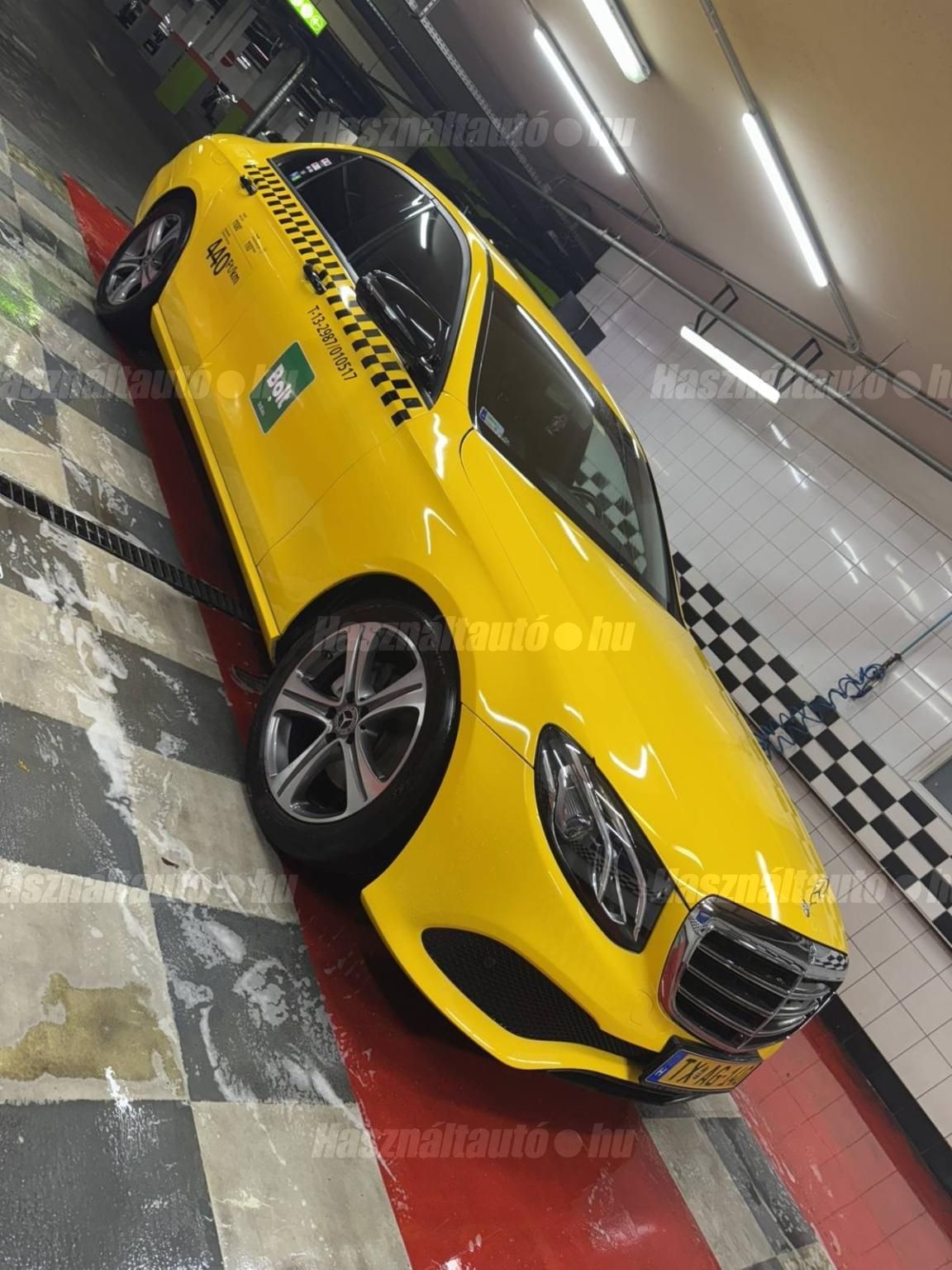 MERCEDES-BENZ E 200 2019/10 - 1