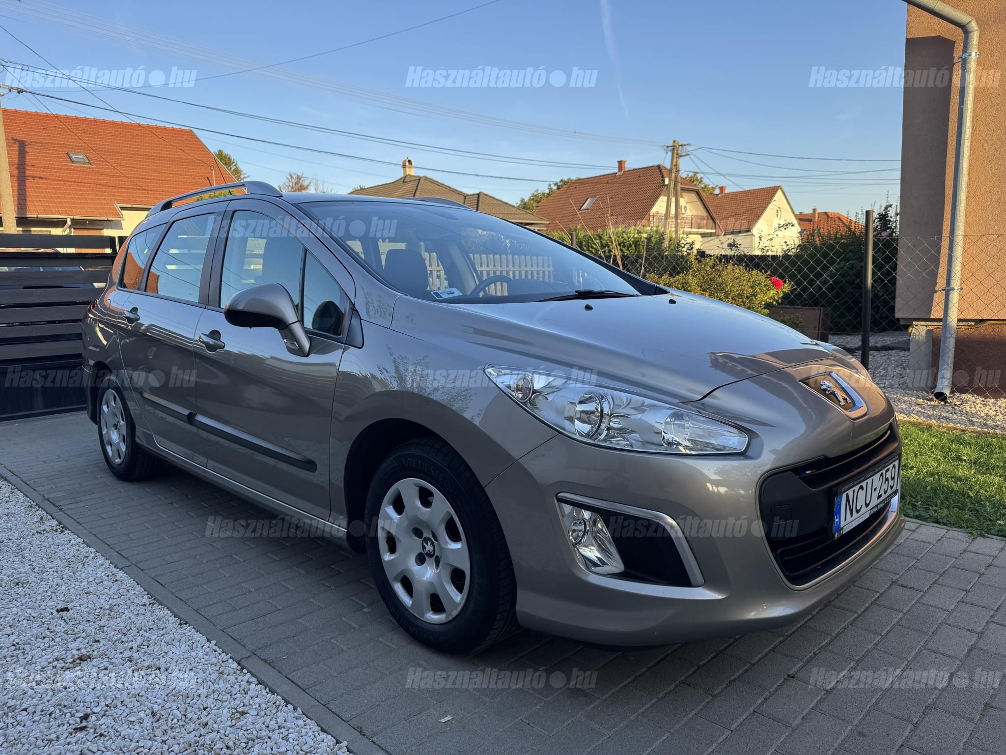PEUGEOT 308 2011/8 - 1