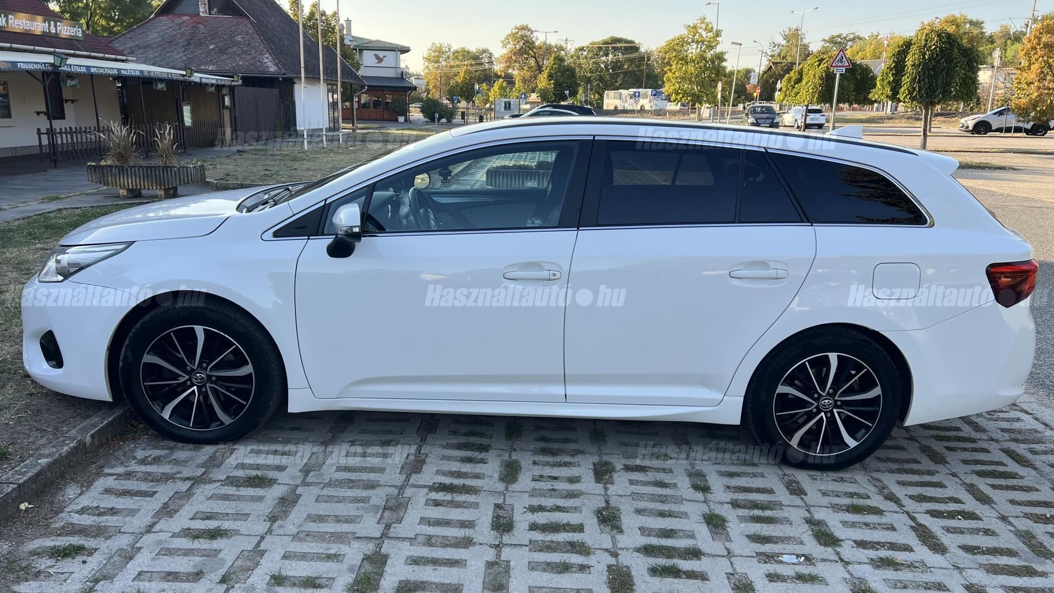 TOYOTA AVENSIS 2018/7 - 1