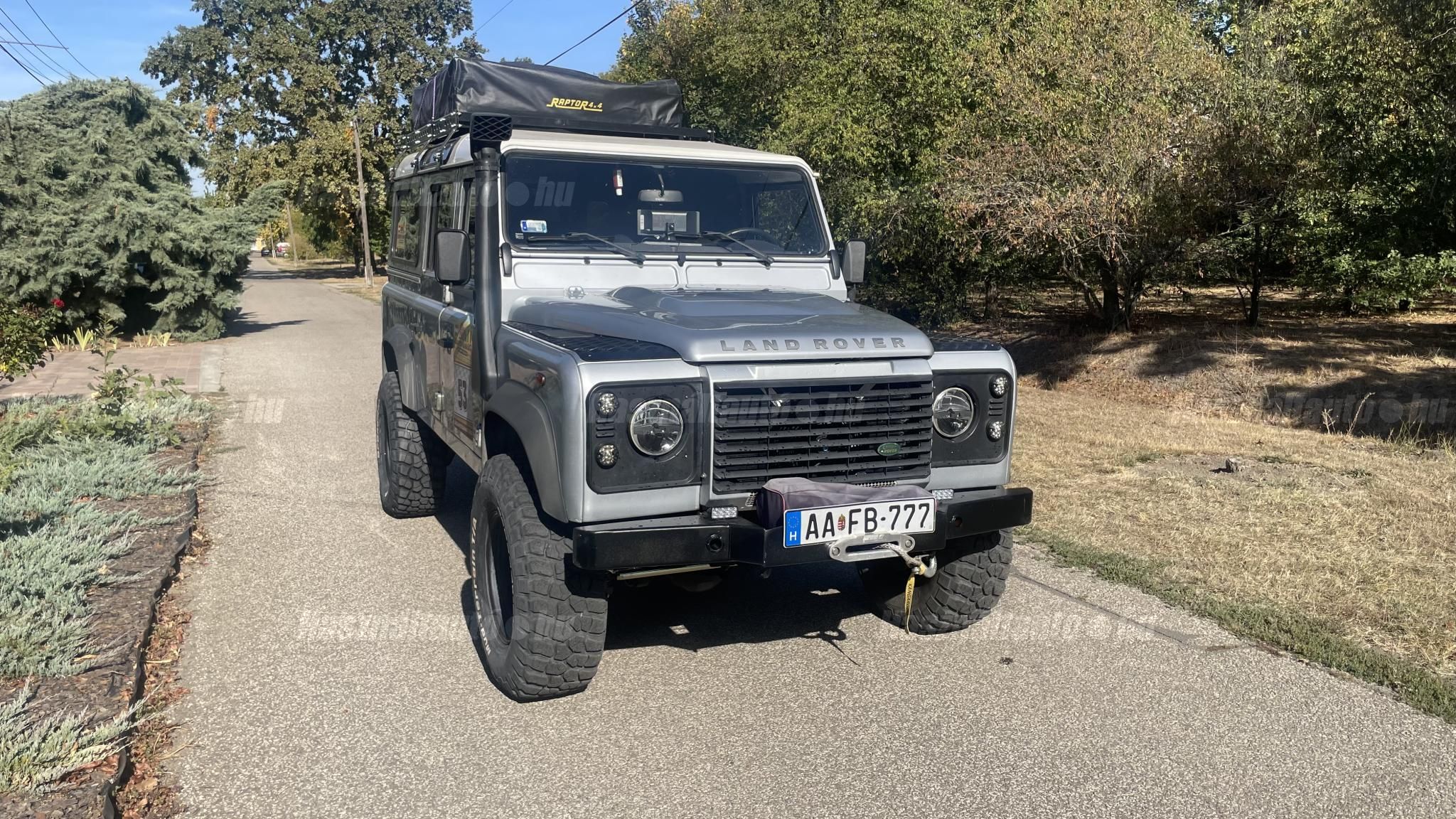 LAND ROVER DEFENDER 2009/7 - 1