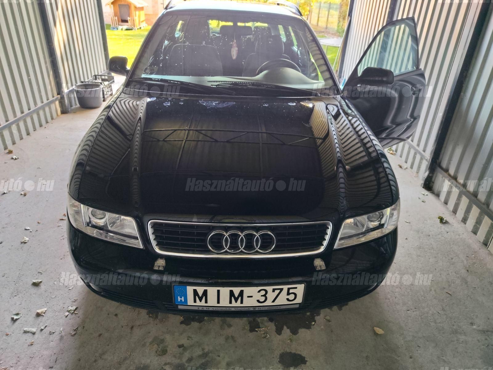 AUDI A4 1999/9 - 1