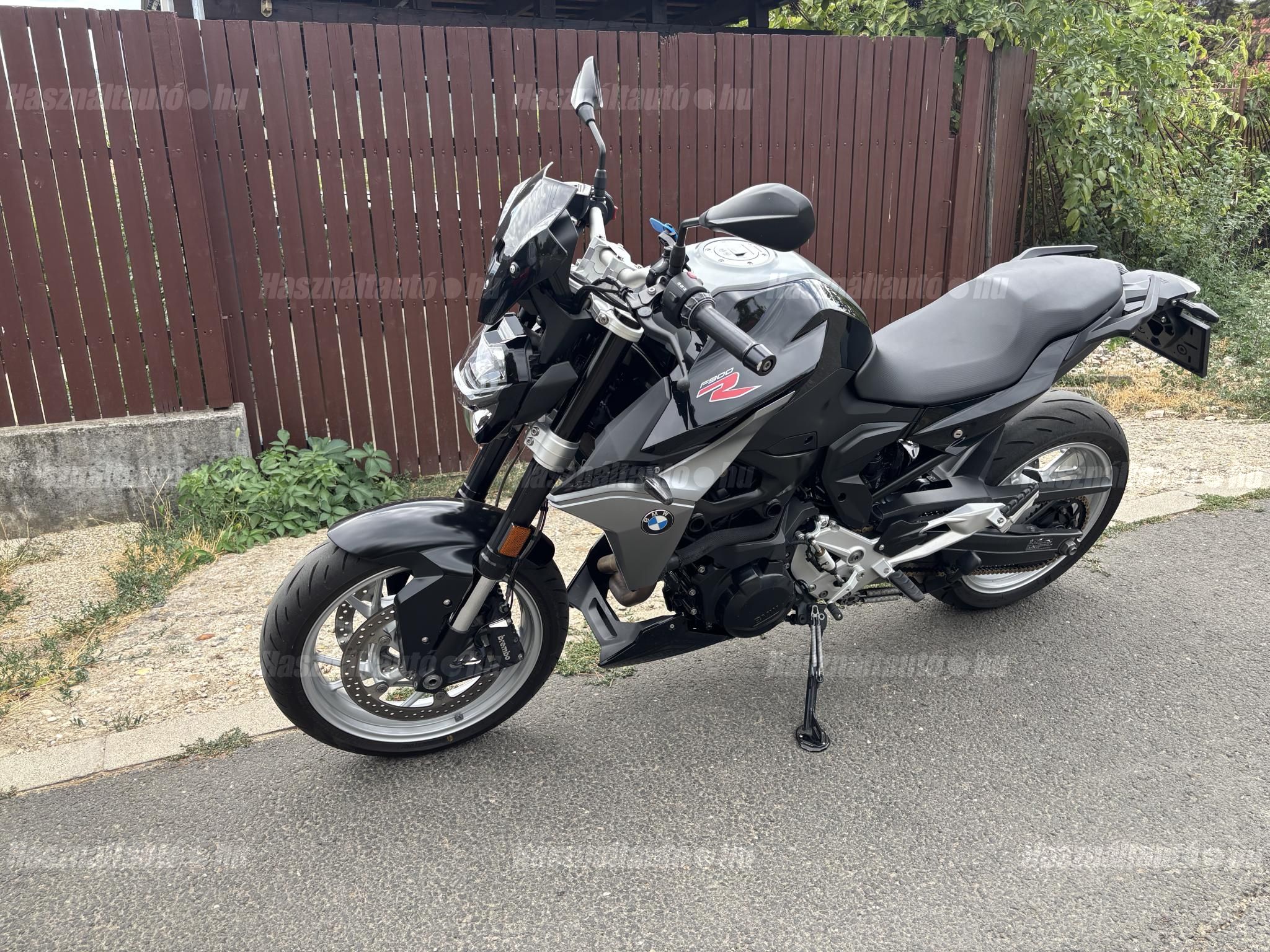 BMW F 900 R 2021/10 - 1