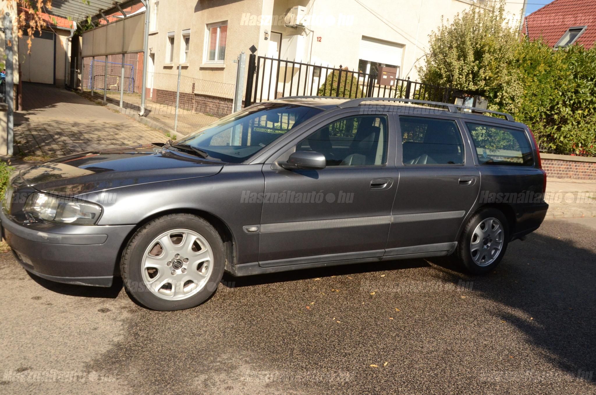 VOLVO V70 2003/8 - 1