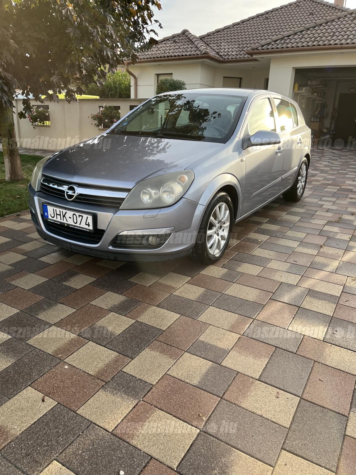 OPEL ASTRA H 2004/7 - 1