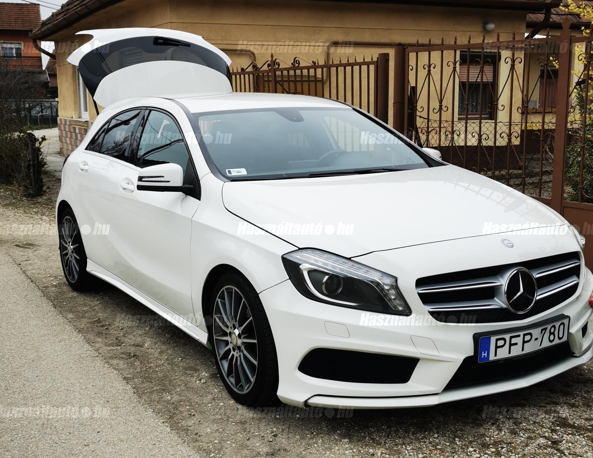 MERCEDES-BENZ A 180 2013/4 - 1