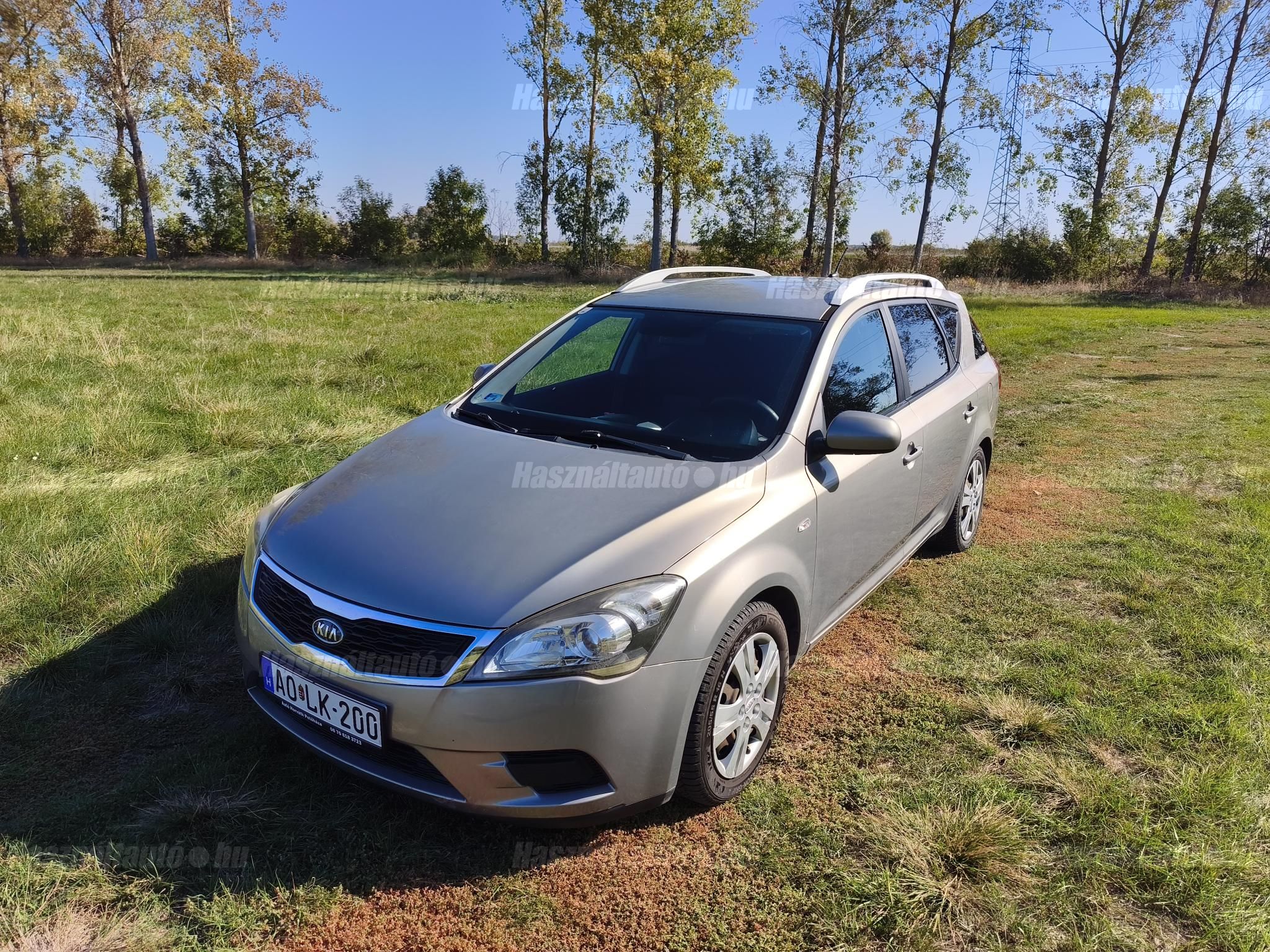KIA CEE'D 2011/3 - 1