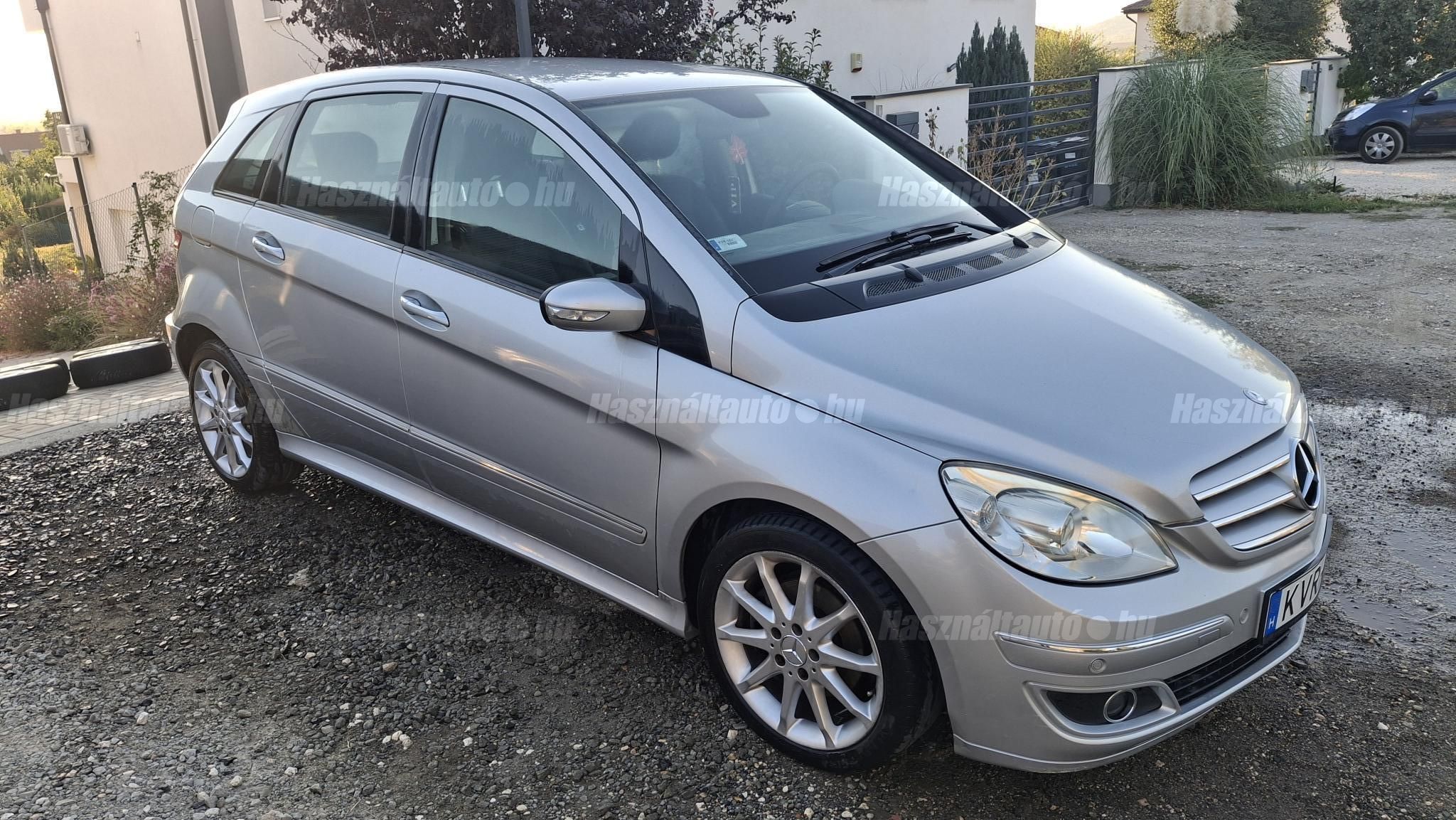 MERCEDES-BENZ B 180 2007/8 - 1