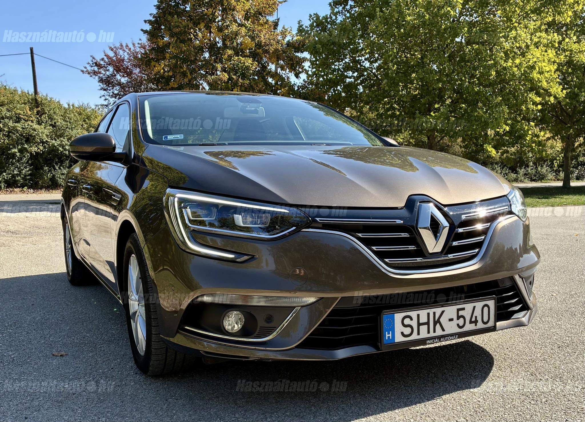RENAULT MEGANE 2020/9 - 1