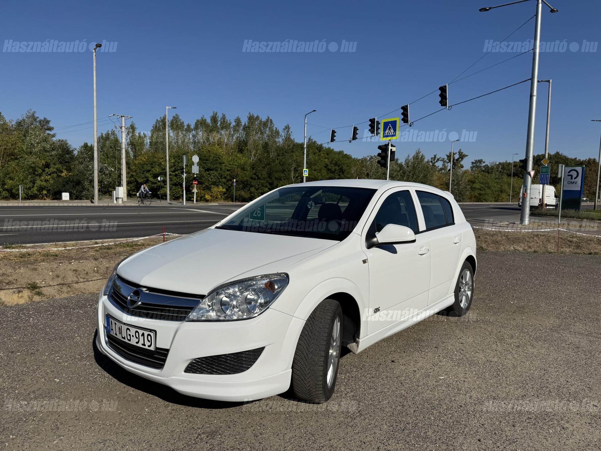 OPEL ASTRA H 2009/3 - 1