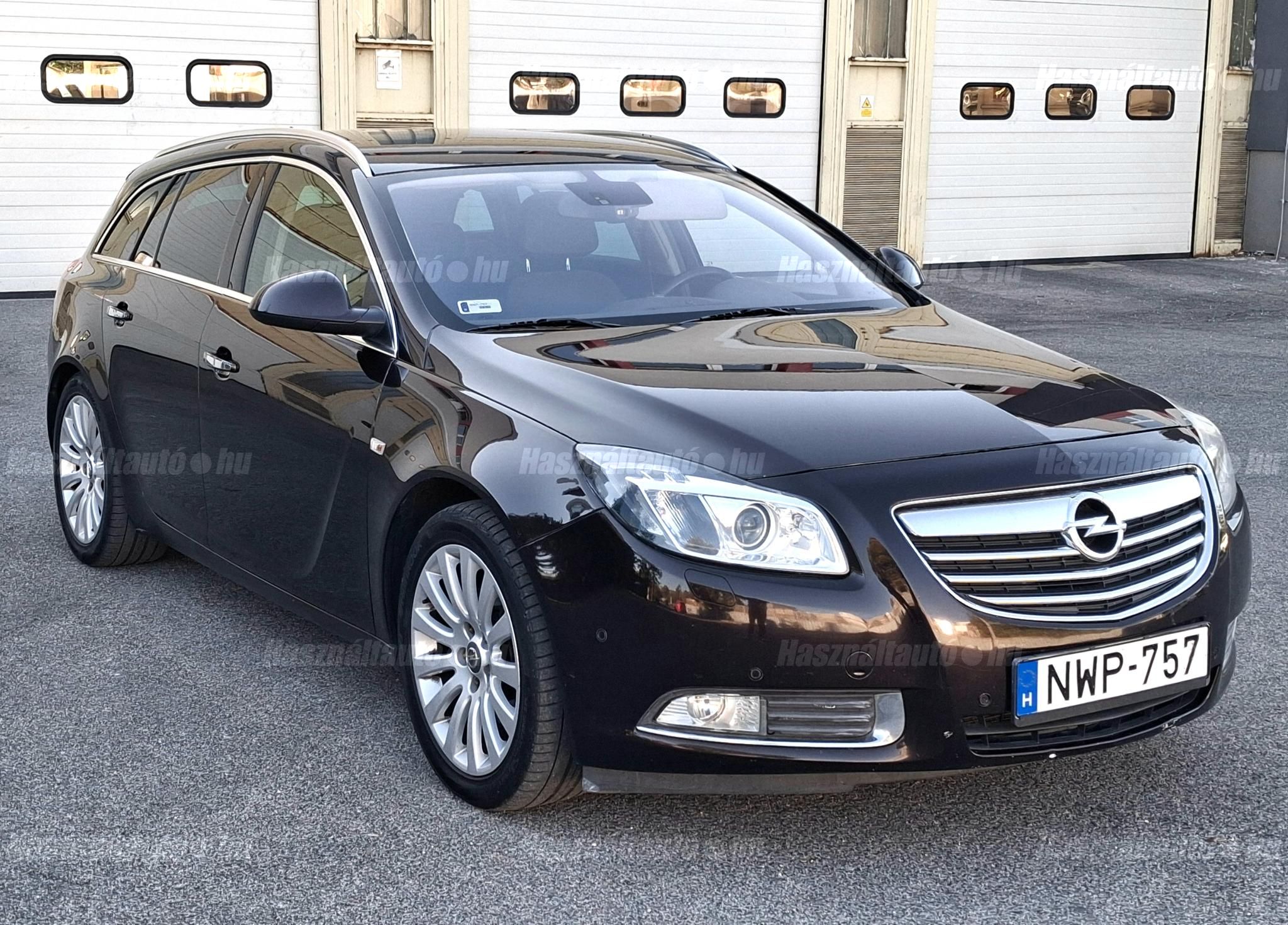 OPEL INSIGNIA 2011/6 - 1