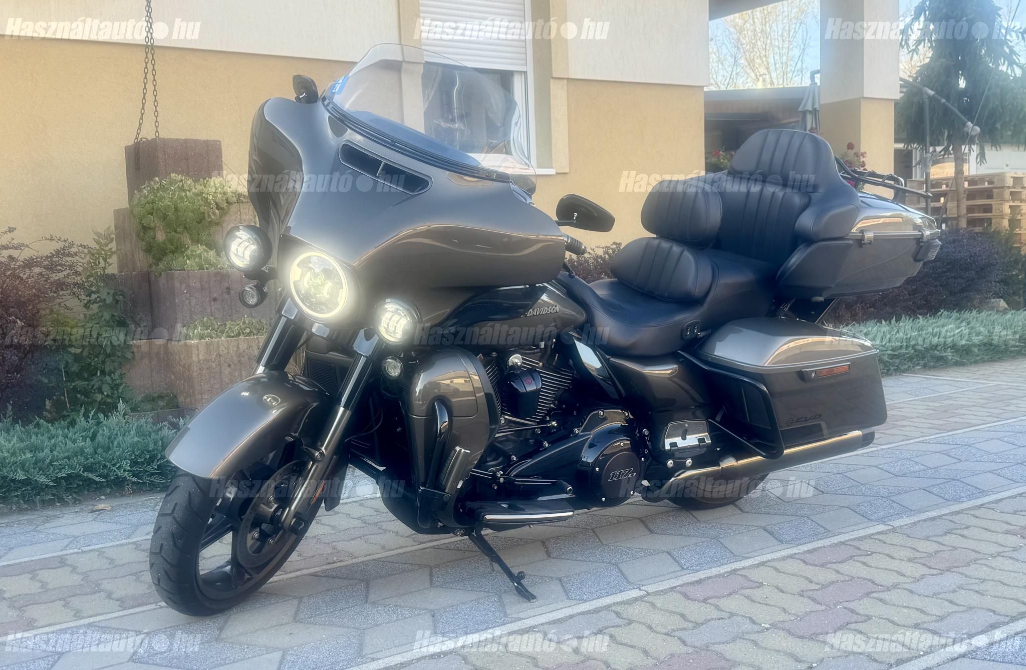 HARLEY-DAVIDSON CVO 2021/5 - 1