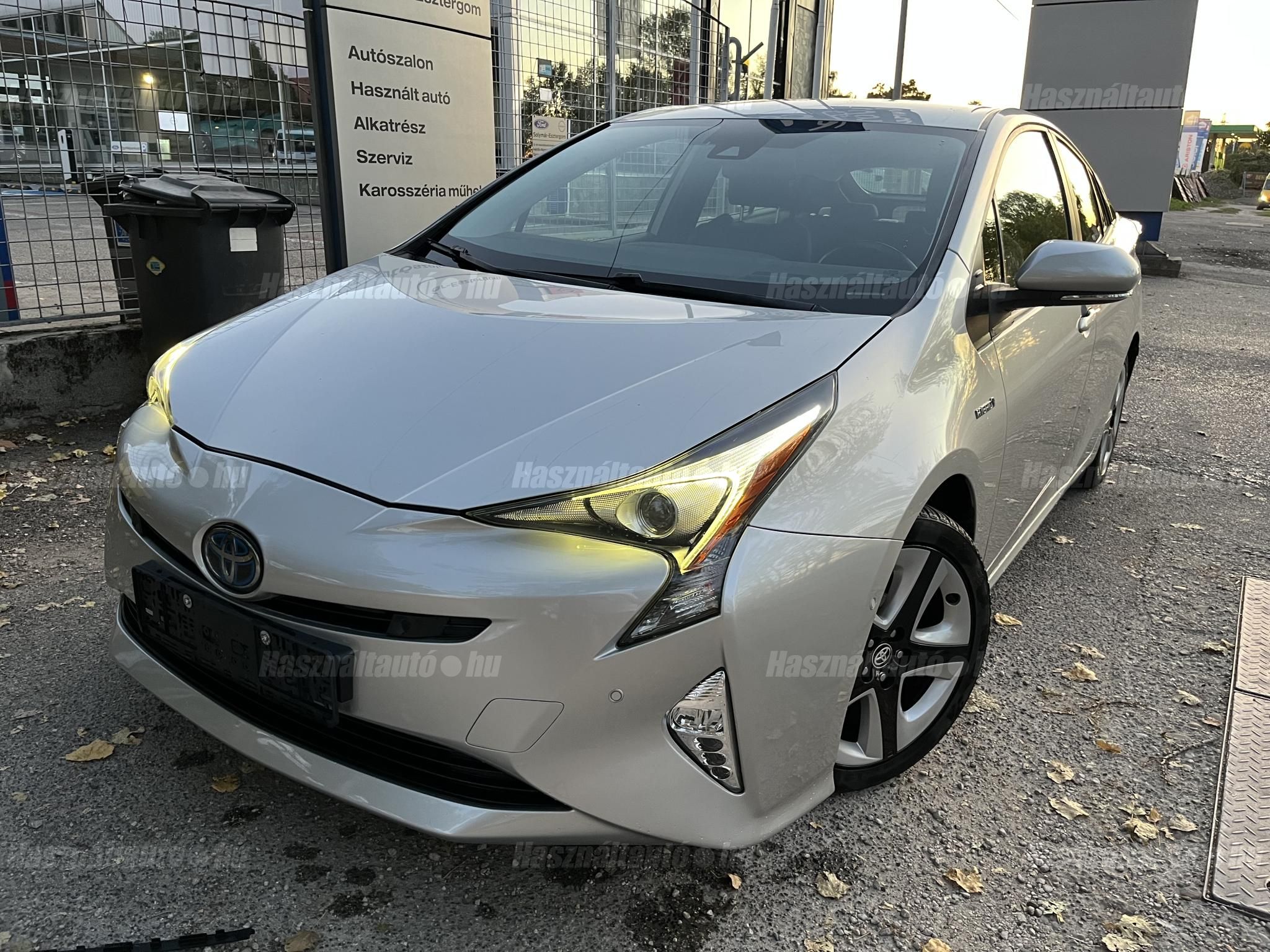 TOYOTA PRIUS 2017/11 - 1
