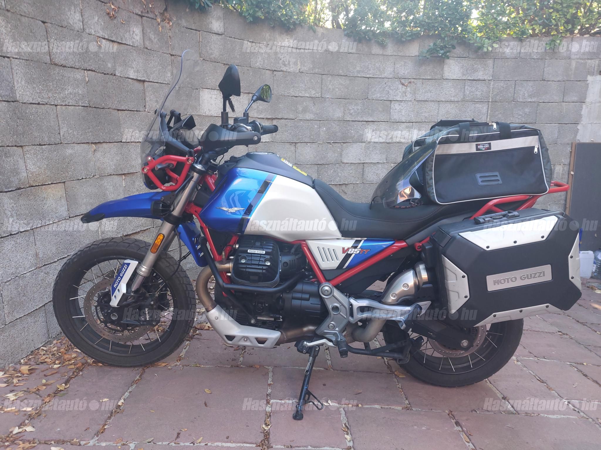 MOTO GUZZI V85 TT 2023/7 - 1