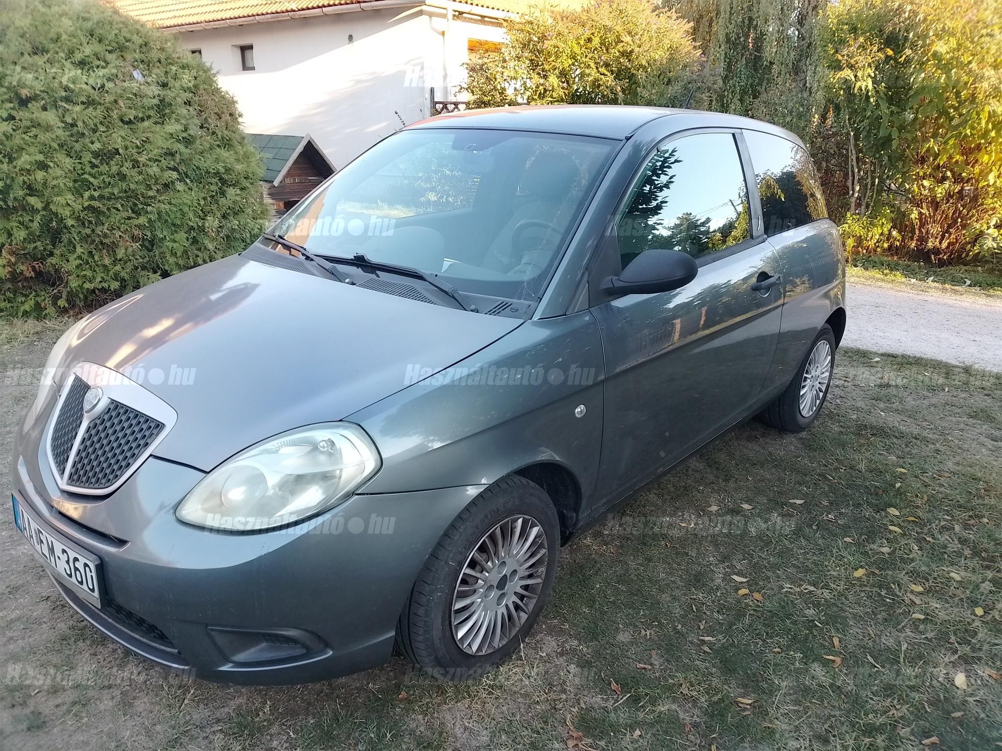 LANCIA YPSILON 2009/9 - 1