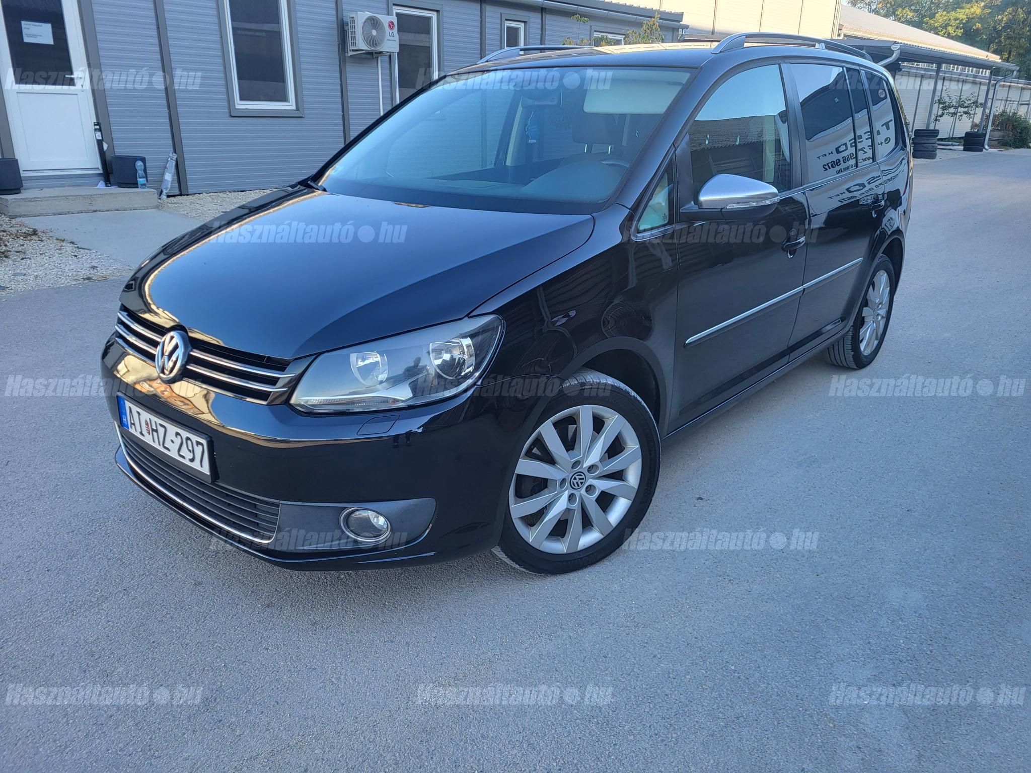 VOLKSWAGEN TOURAN 2011/5 - 1