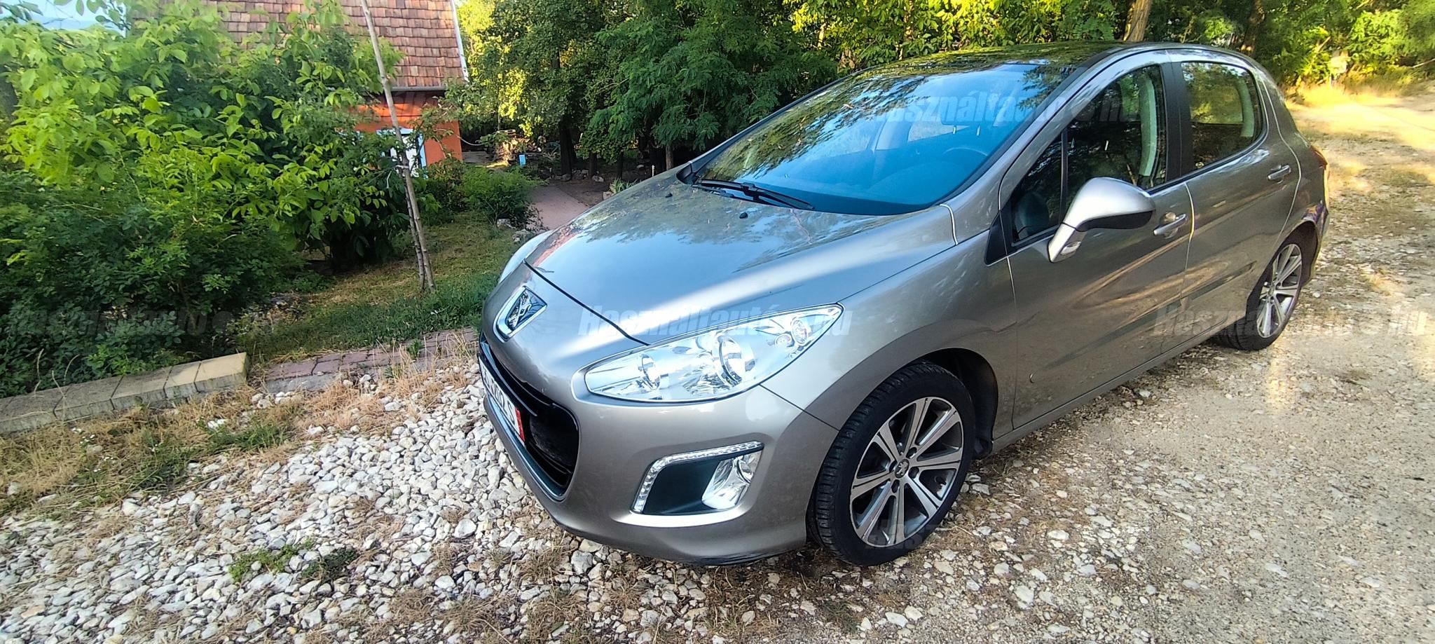 PEUGEOT 308 2010/4 - 1