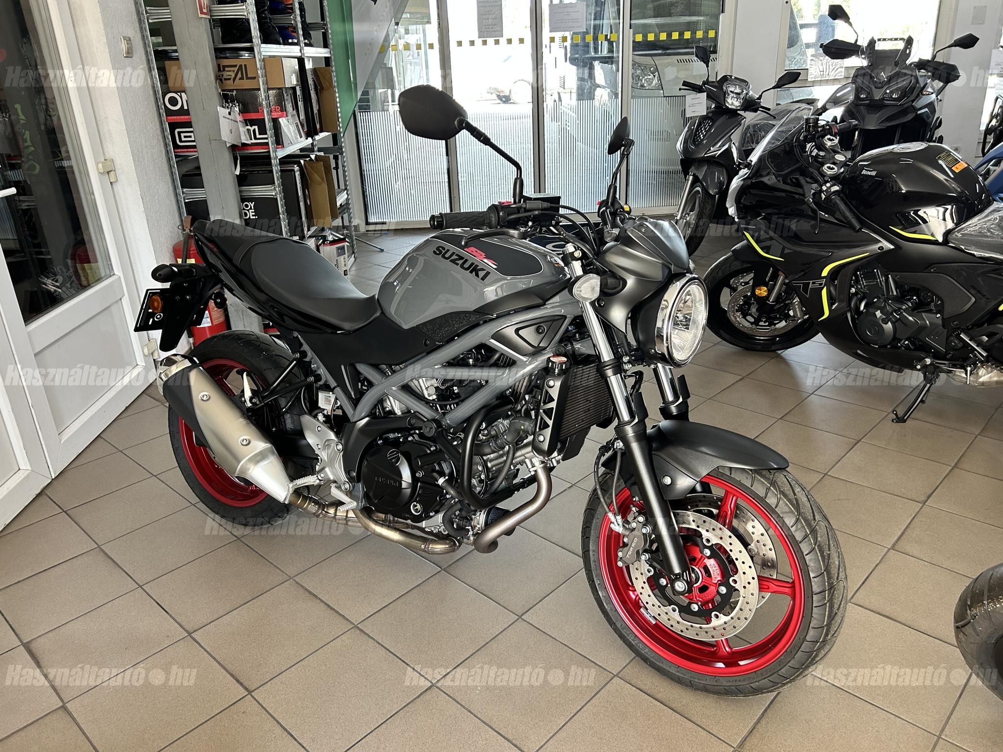 SUZUKI SV 650 N 2023 - 1