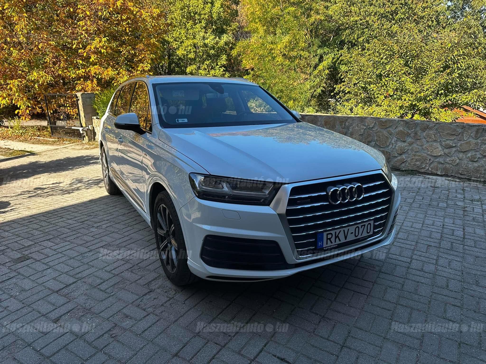 AUDI Q7 2015/12 - 1