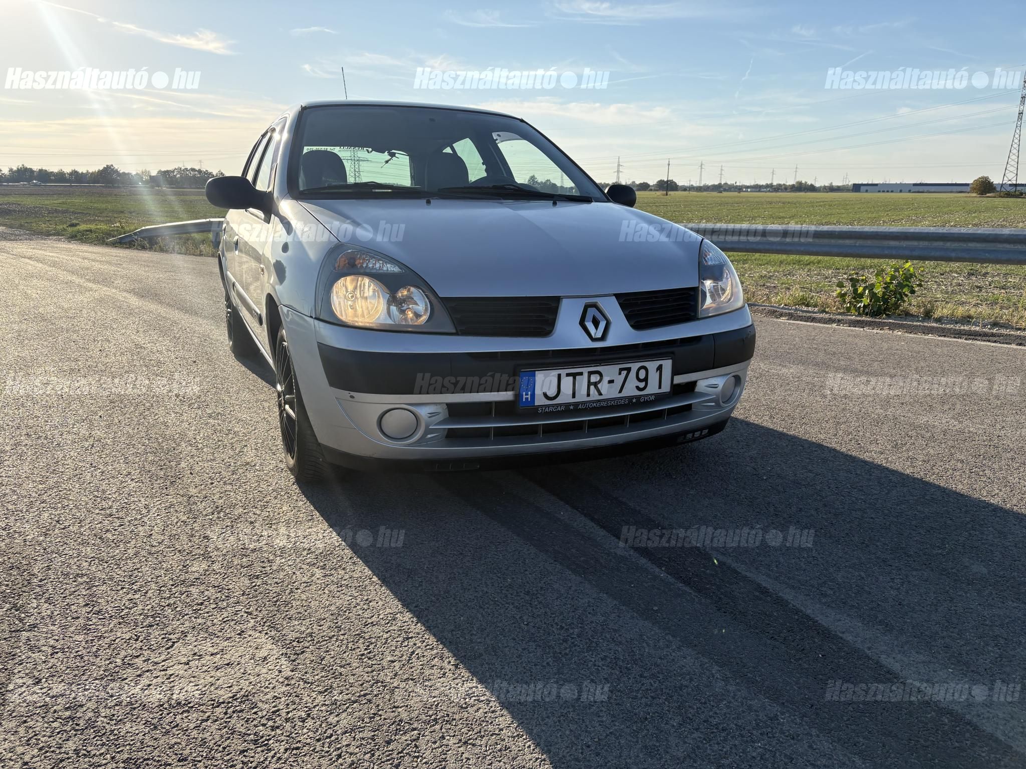 RENAULT CLIO 2005/8 - 1