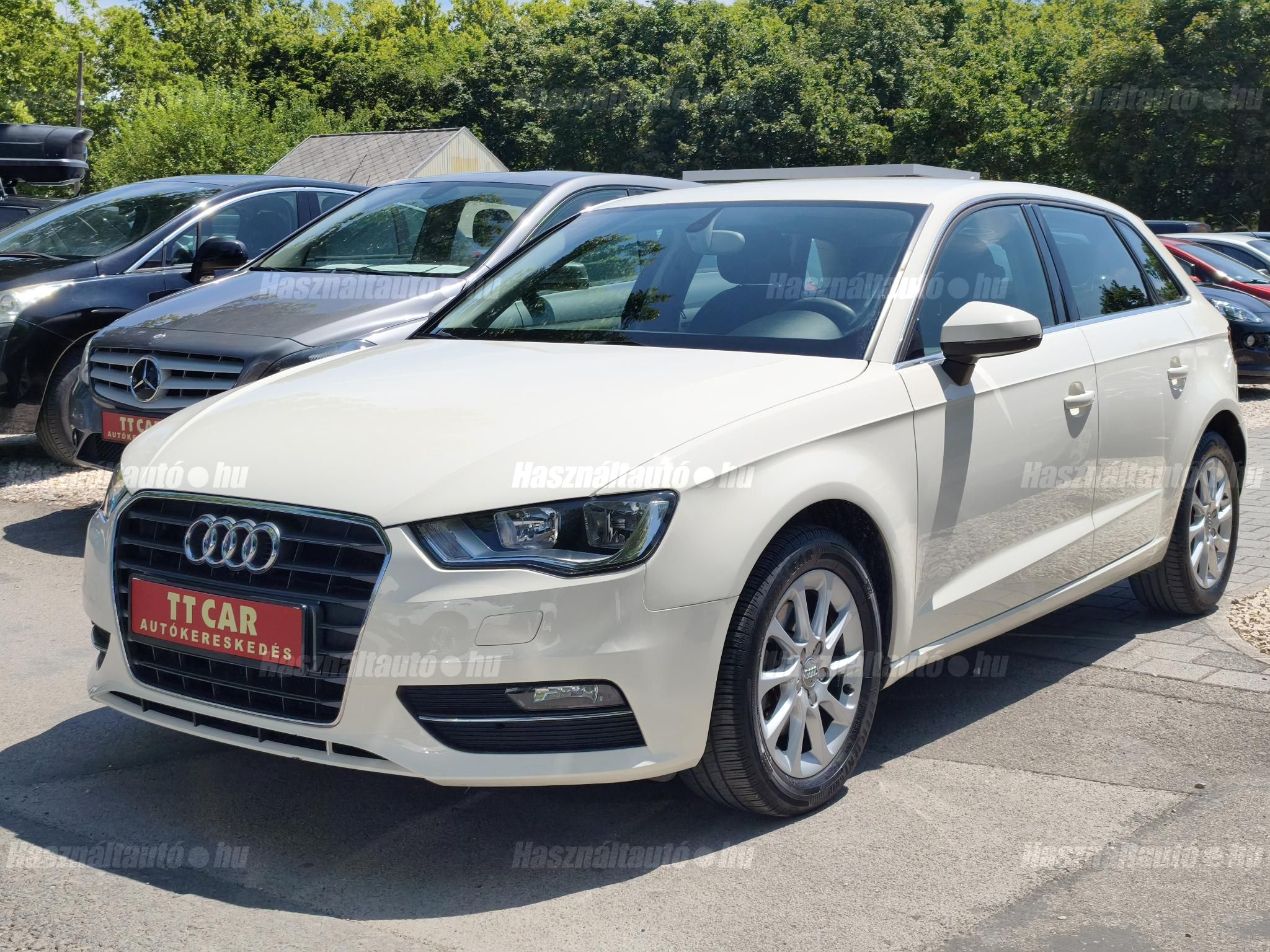 AUDI A3 2013/12 - 1