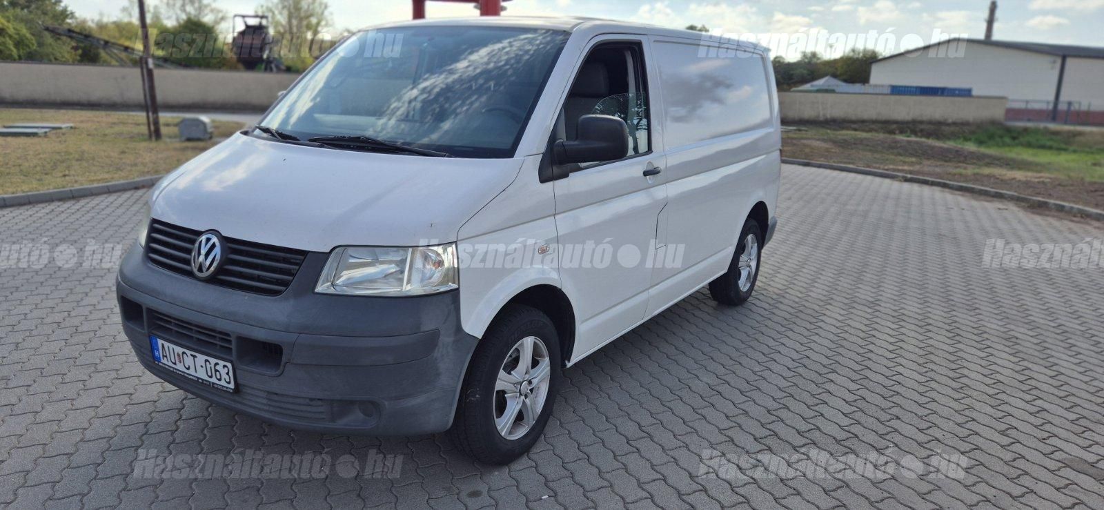 VOLKSWAGEN TRANSPORTER T5 2006 - 1