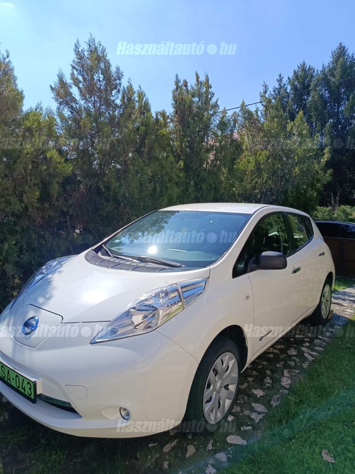 NISSAN LEAF 2016/6 - 1