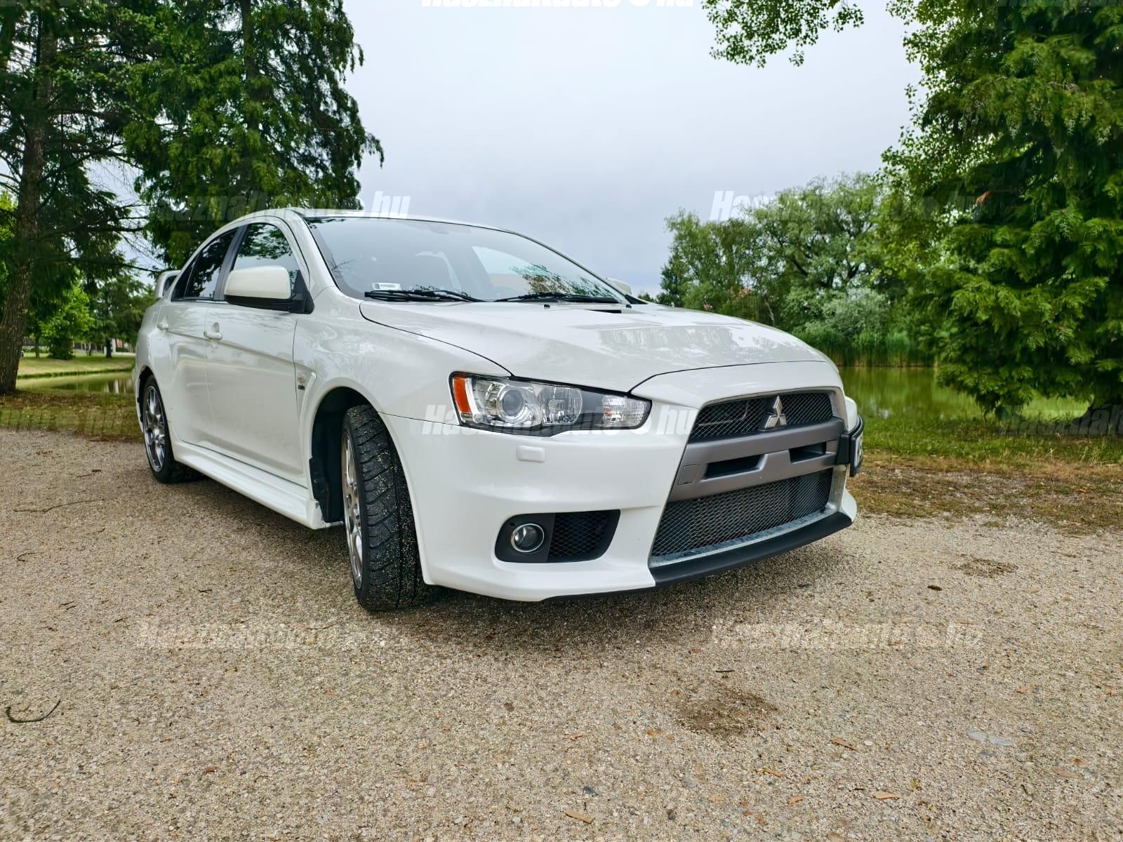 MITSUBISHI LANCER 2010/8 - 1