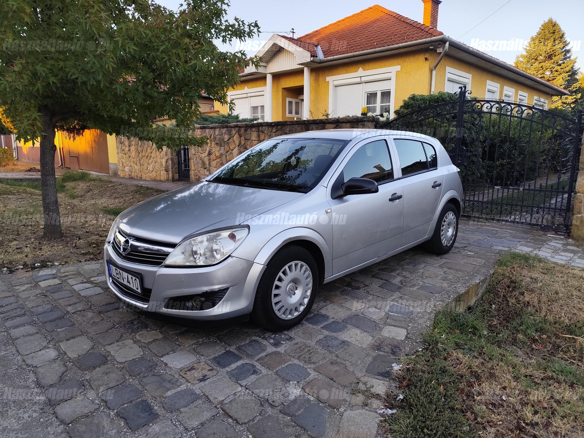 OPEL ASTRA H 2008/3 - 1