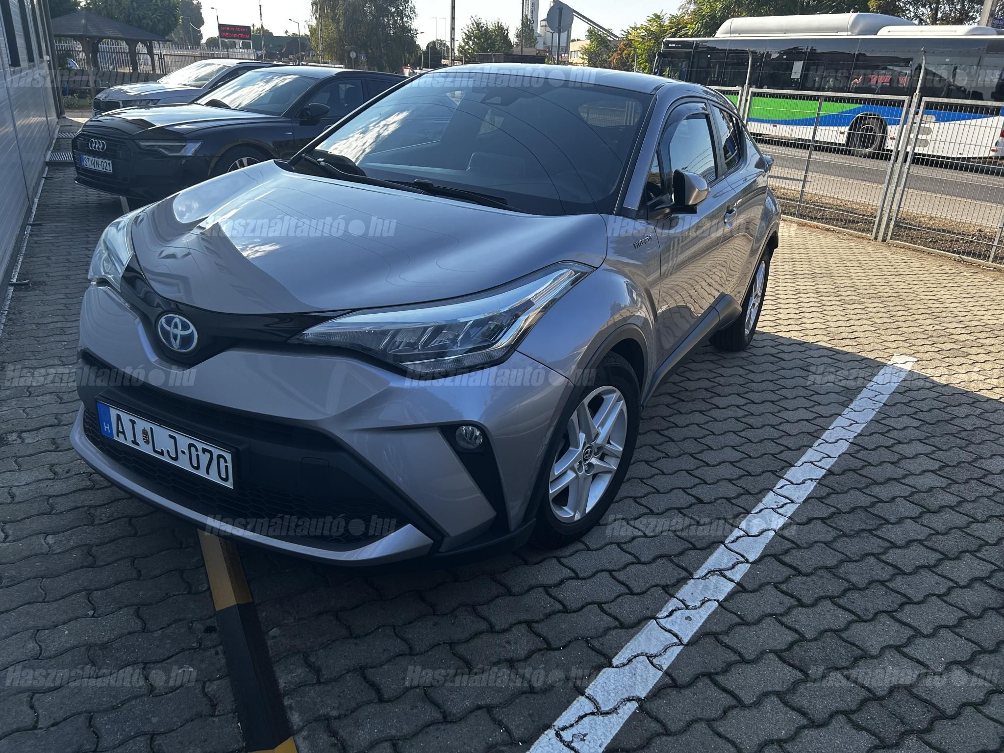TOYOTA C-HR 2020/10 - 1