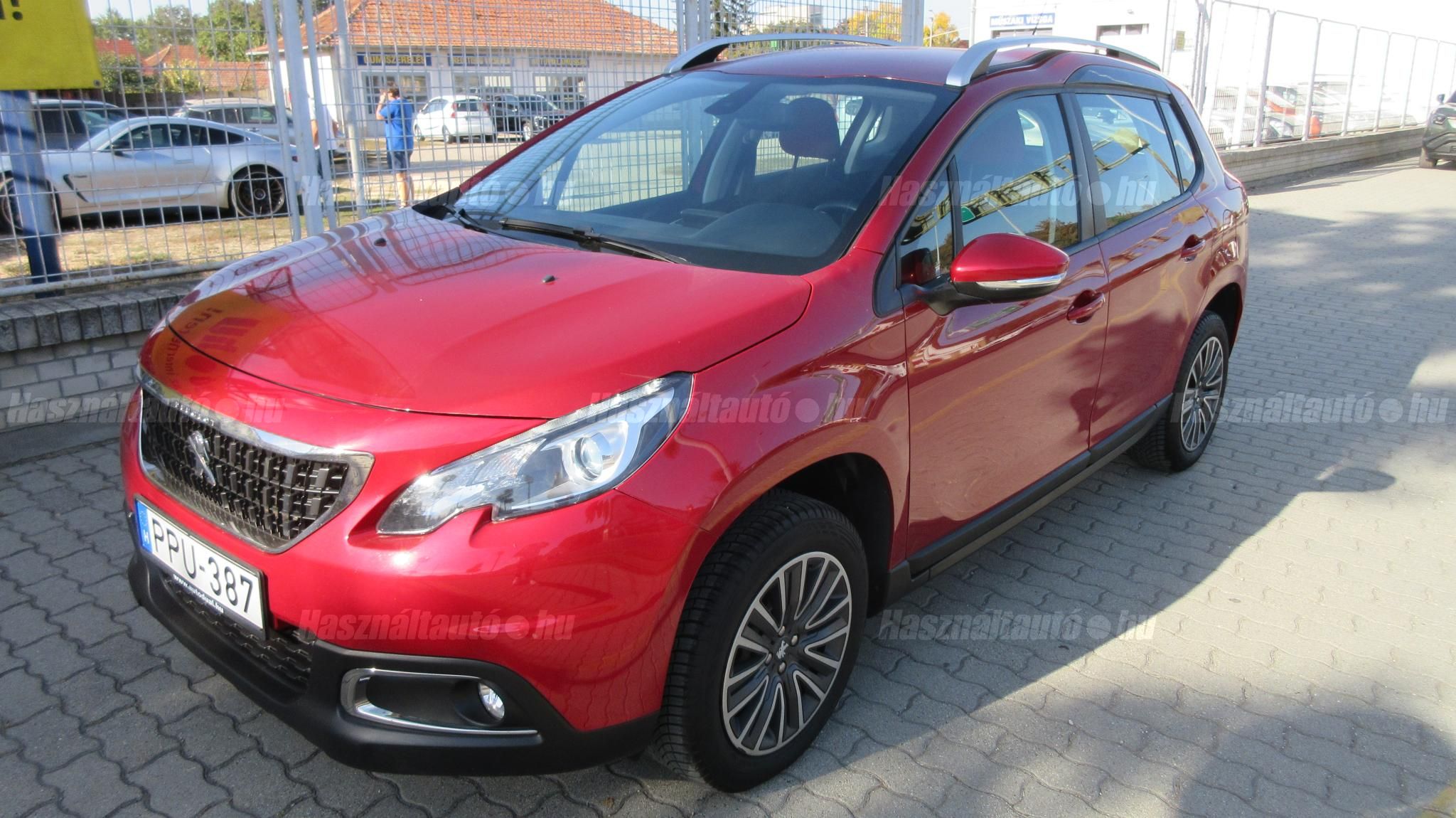 PEUGEOT 2008 2018/4 - 1