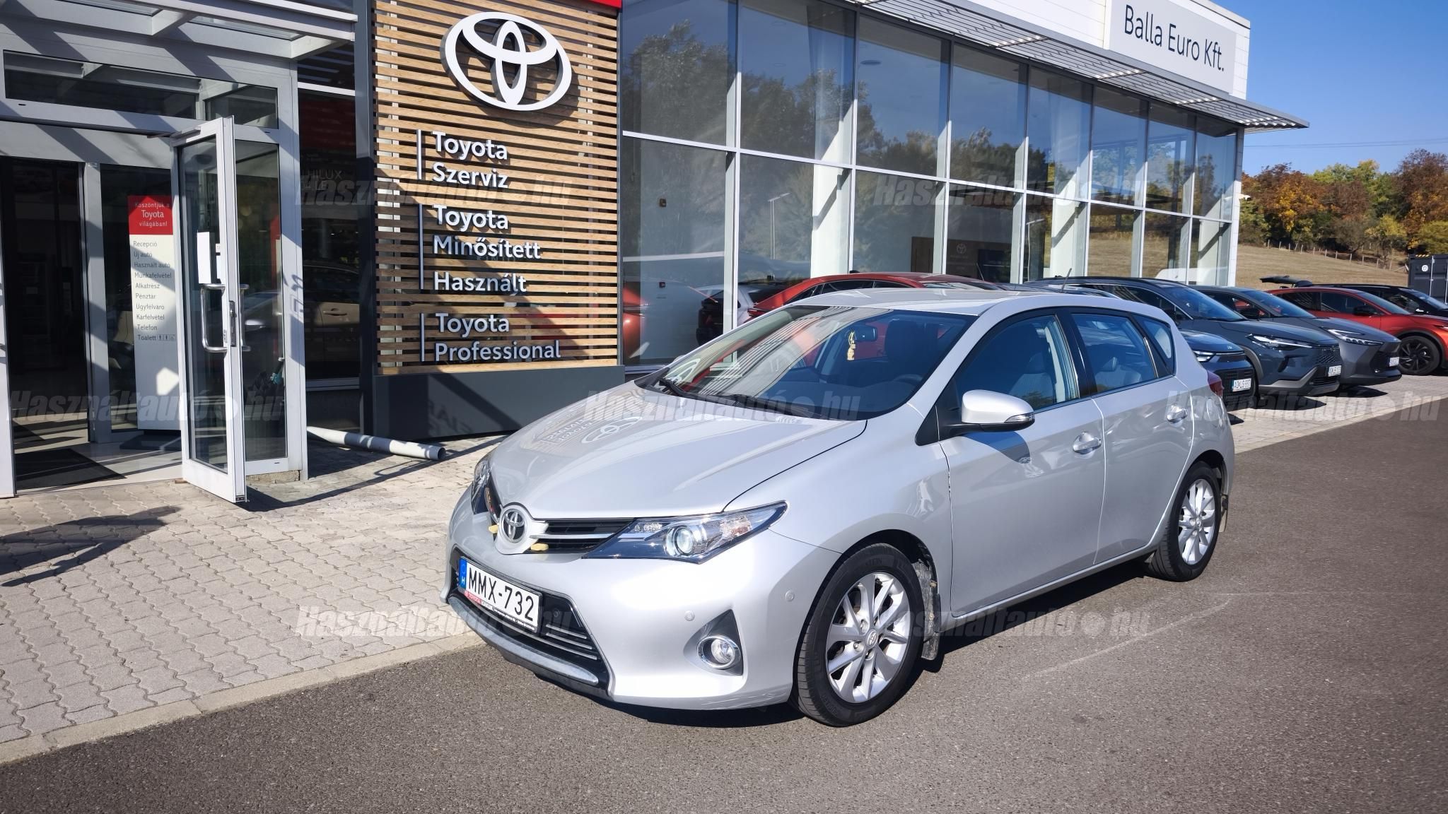 TOYOTA AURIS 2013/11 - 1