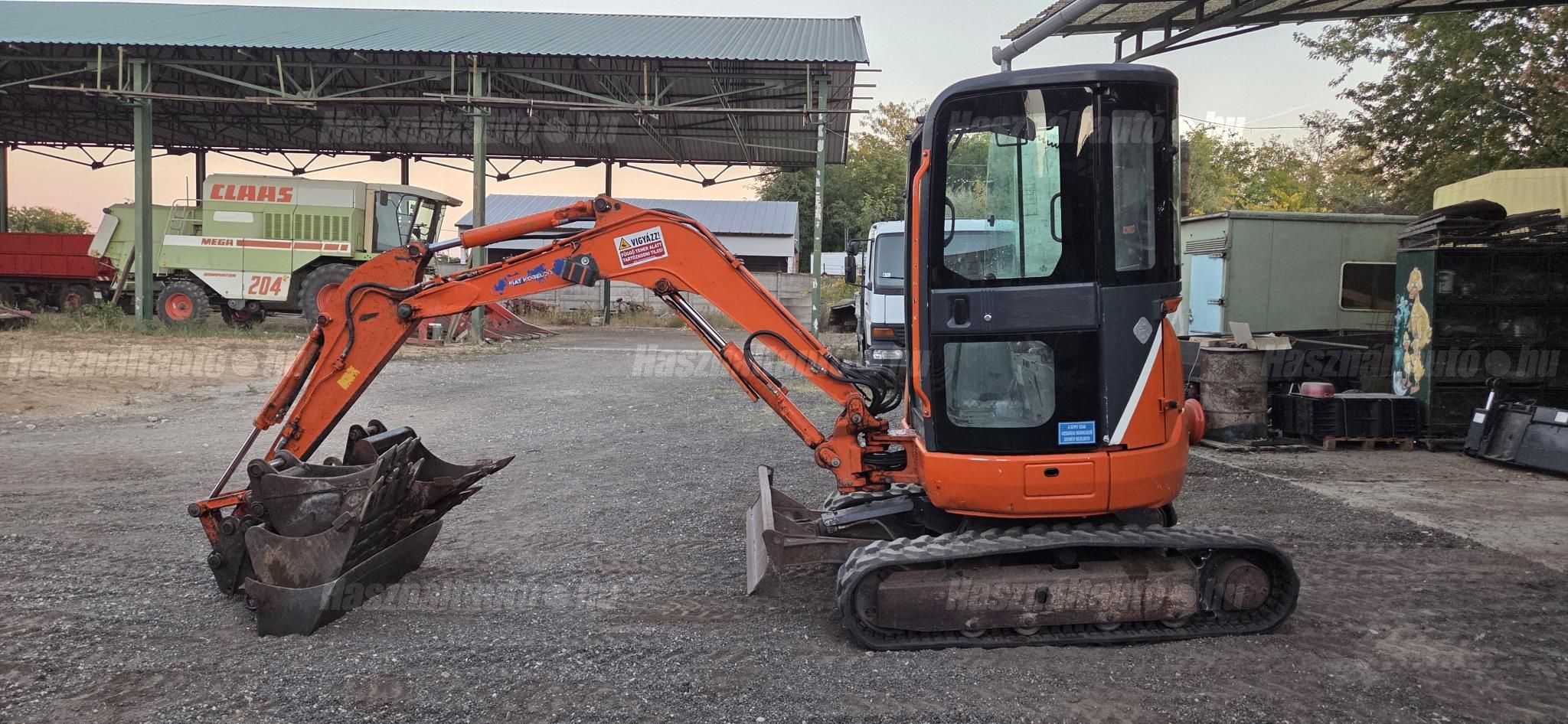 FIAT-KOBELCO 2004/5 - 1