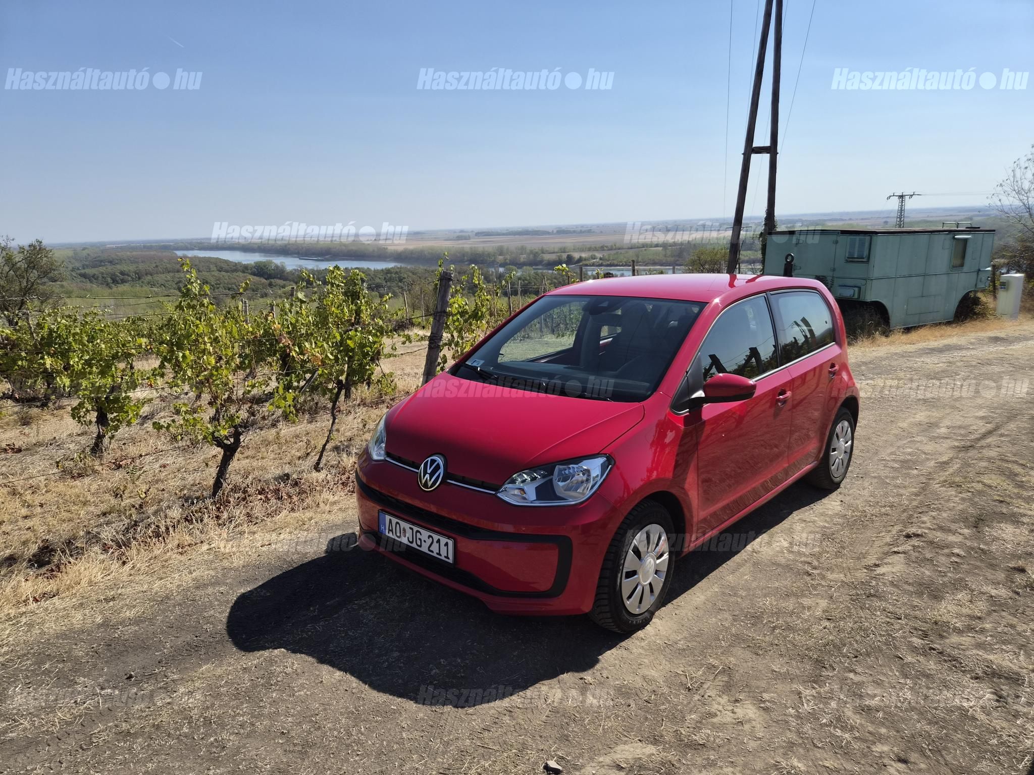VOLKSWAGEN UP 2020/8 - 1