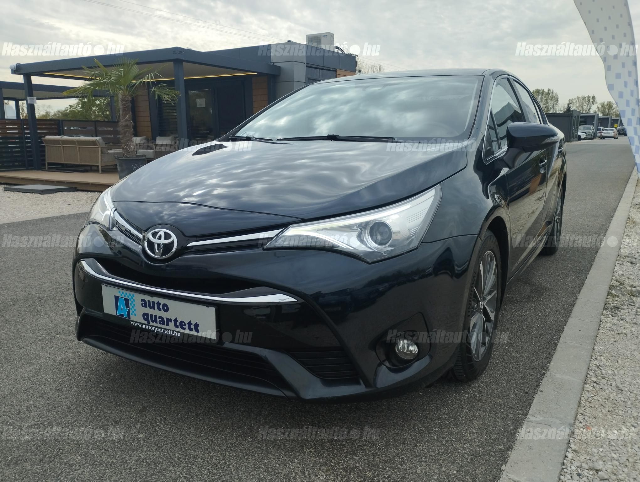 TOYOTA AVENSIS 2015/12 - 1