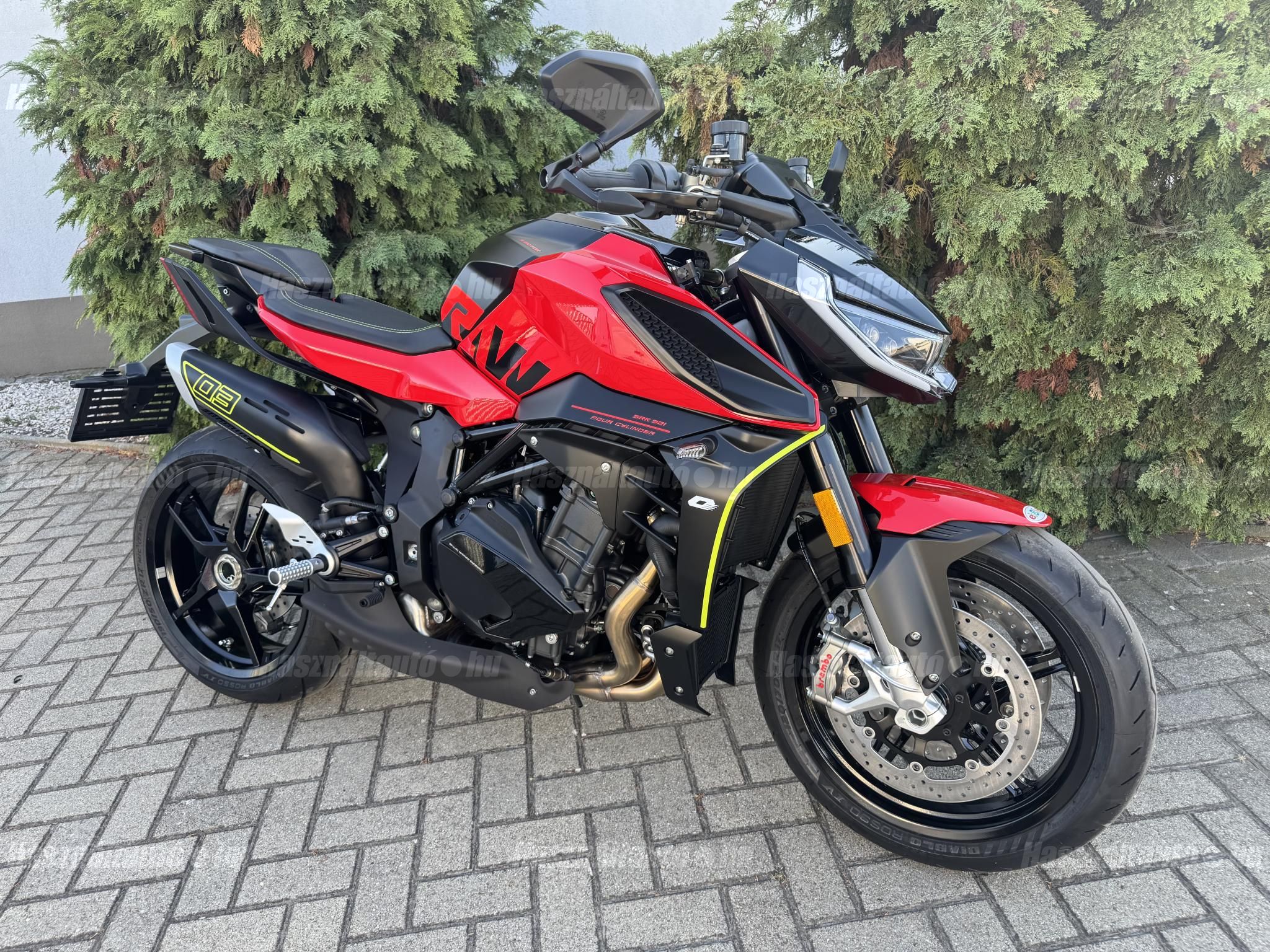 QJMOTOR SRK 921 2026/9 - 1
