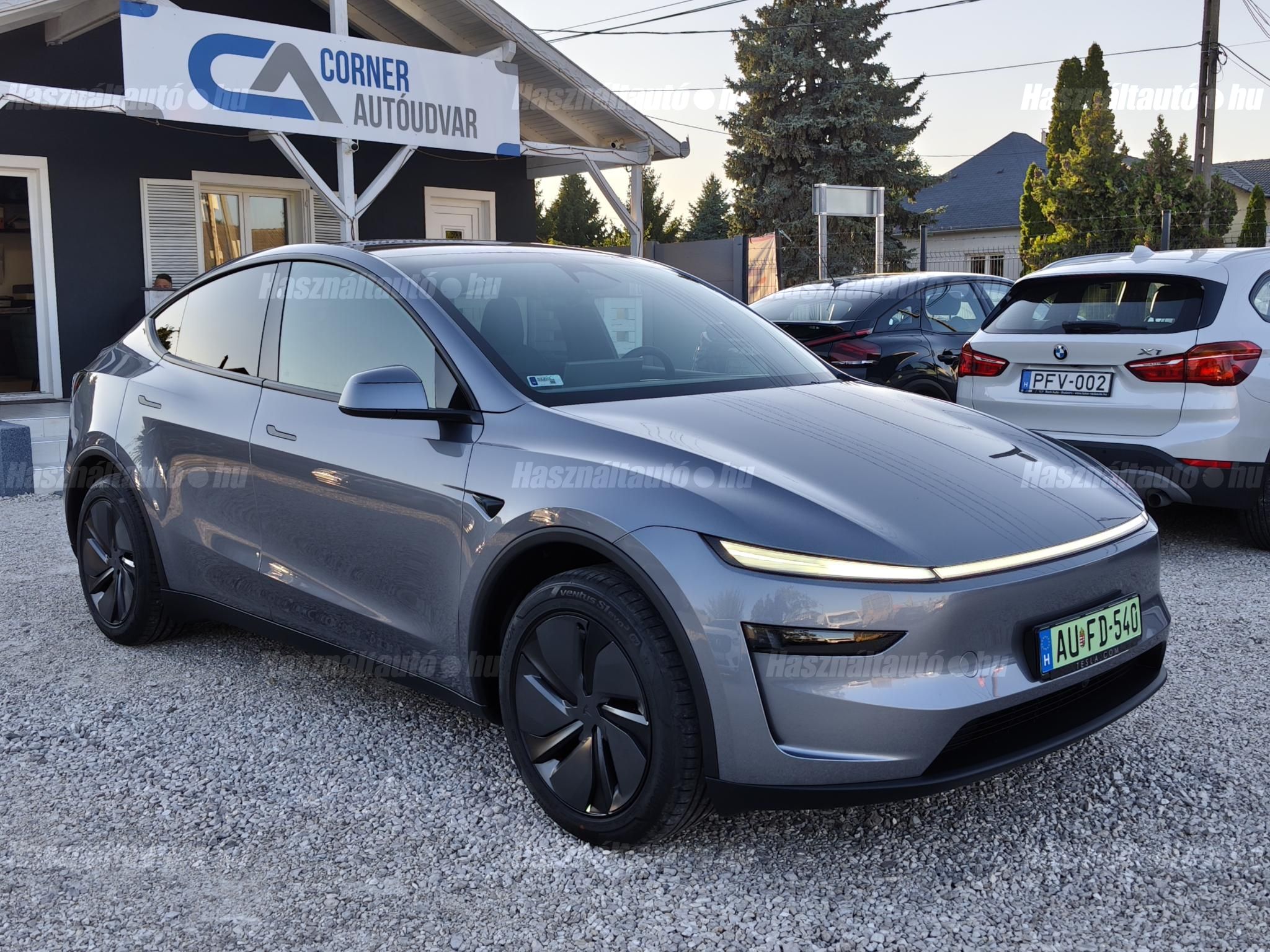 TESLA MODEL Y 2026/9 - 1