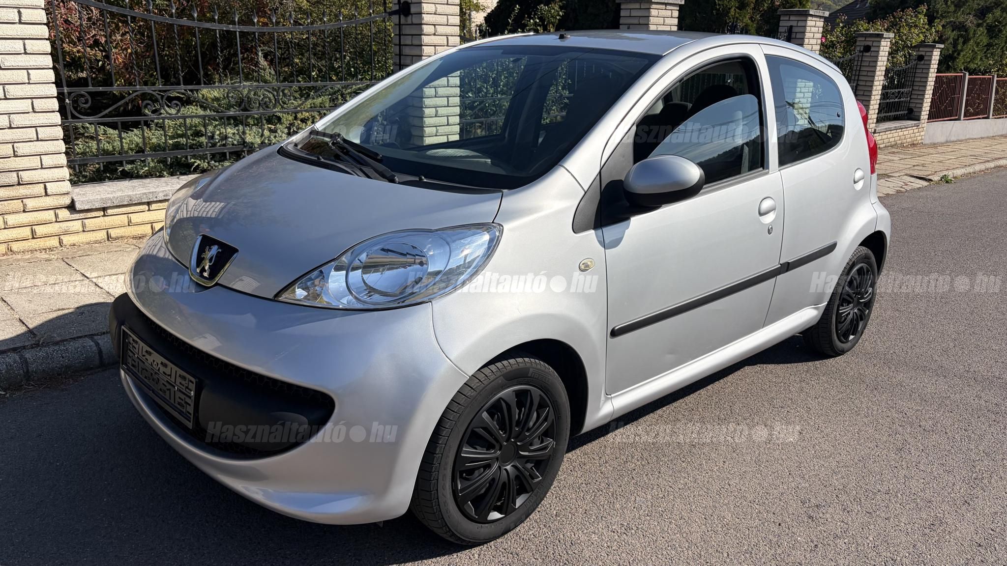 PEUGEOT 107 2005/11 - 1