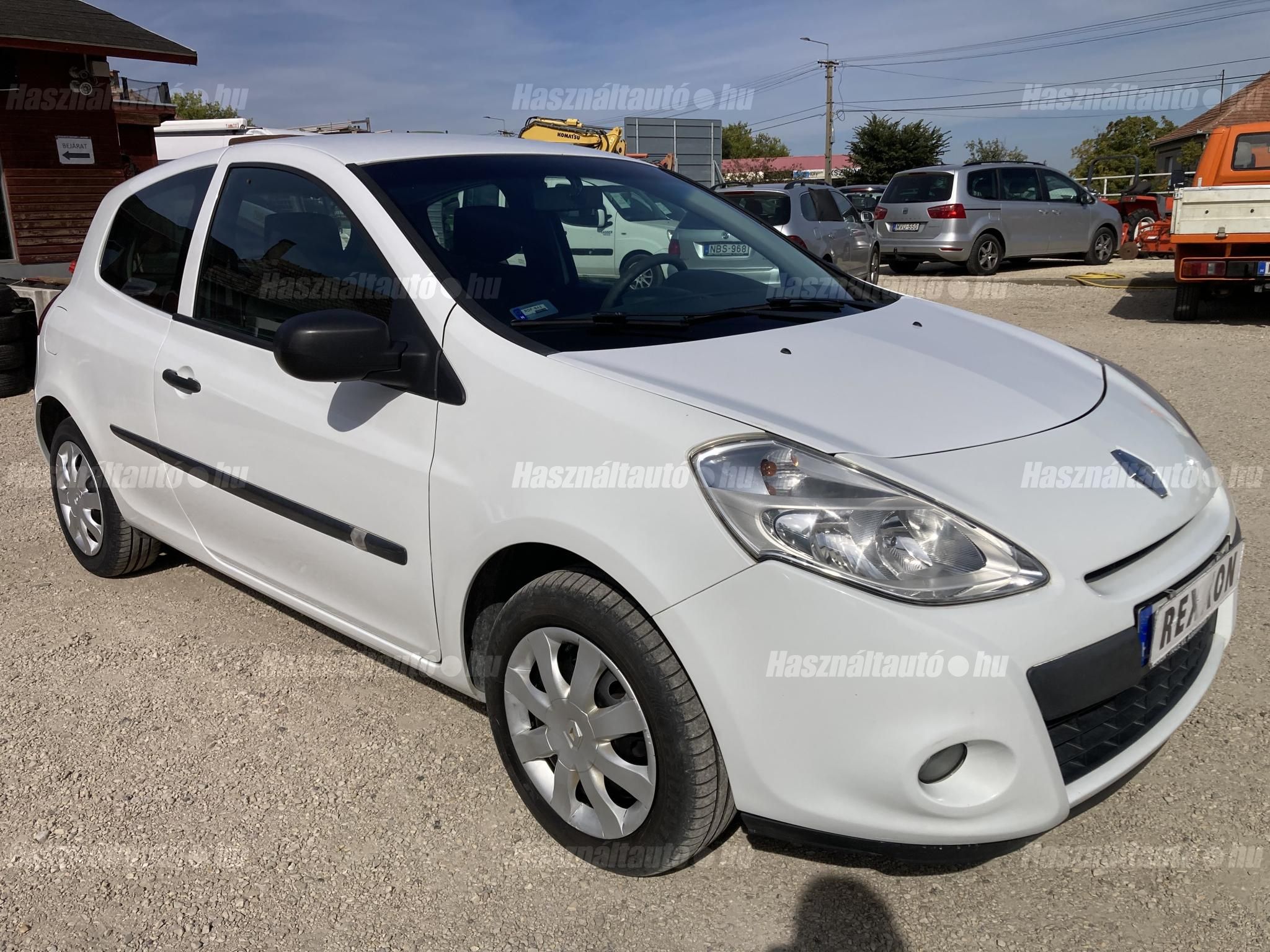 RENAULT CLIO 2013/3 - 1