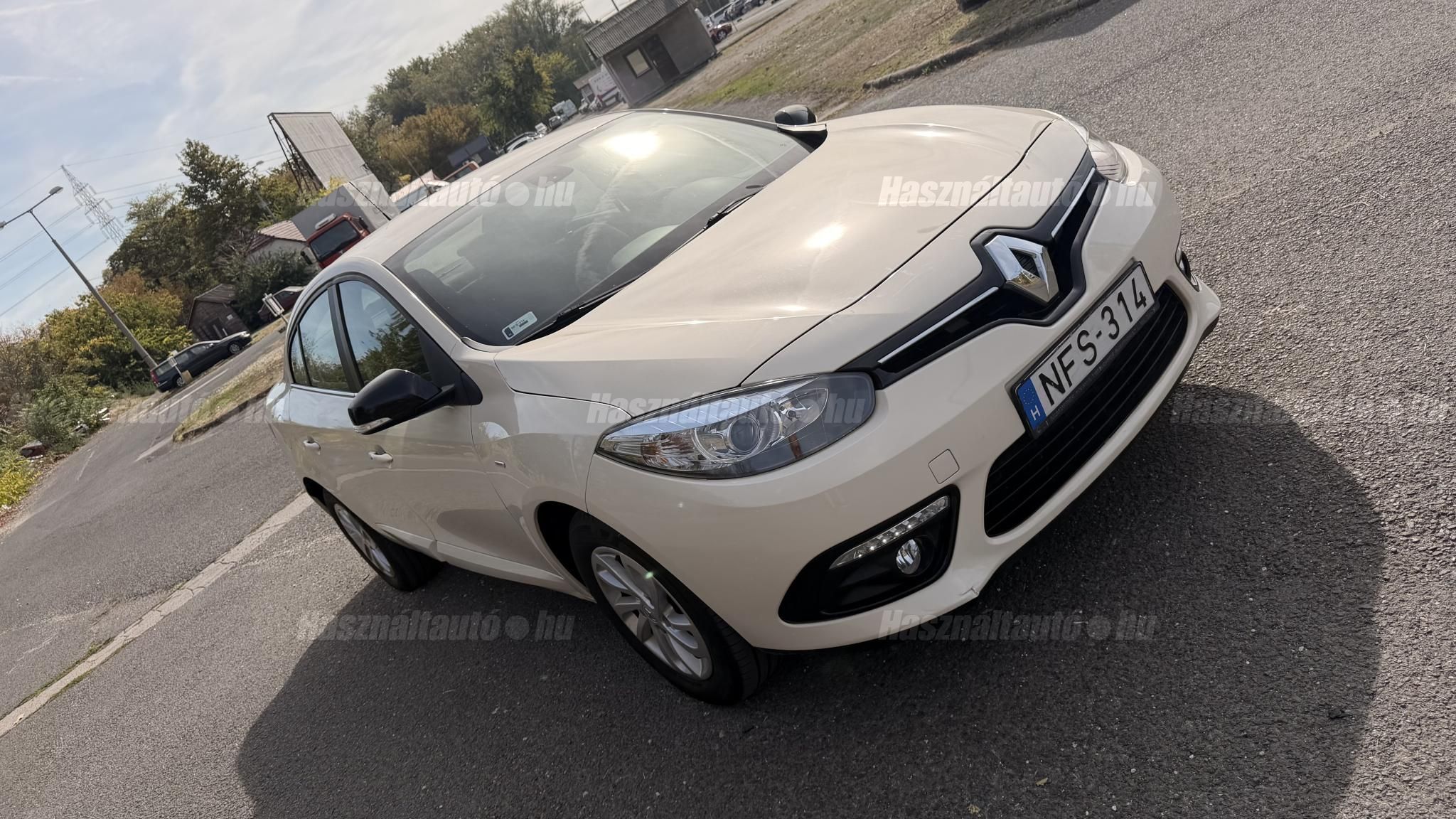 RENAULT FLUENCE 2015/7 - 1