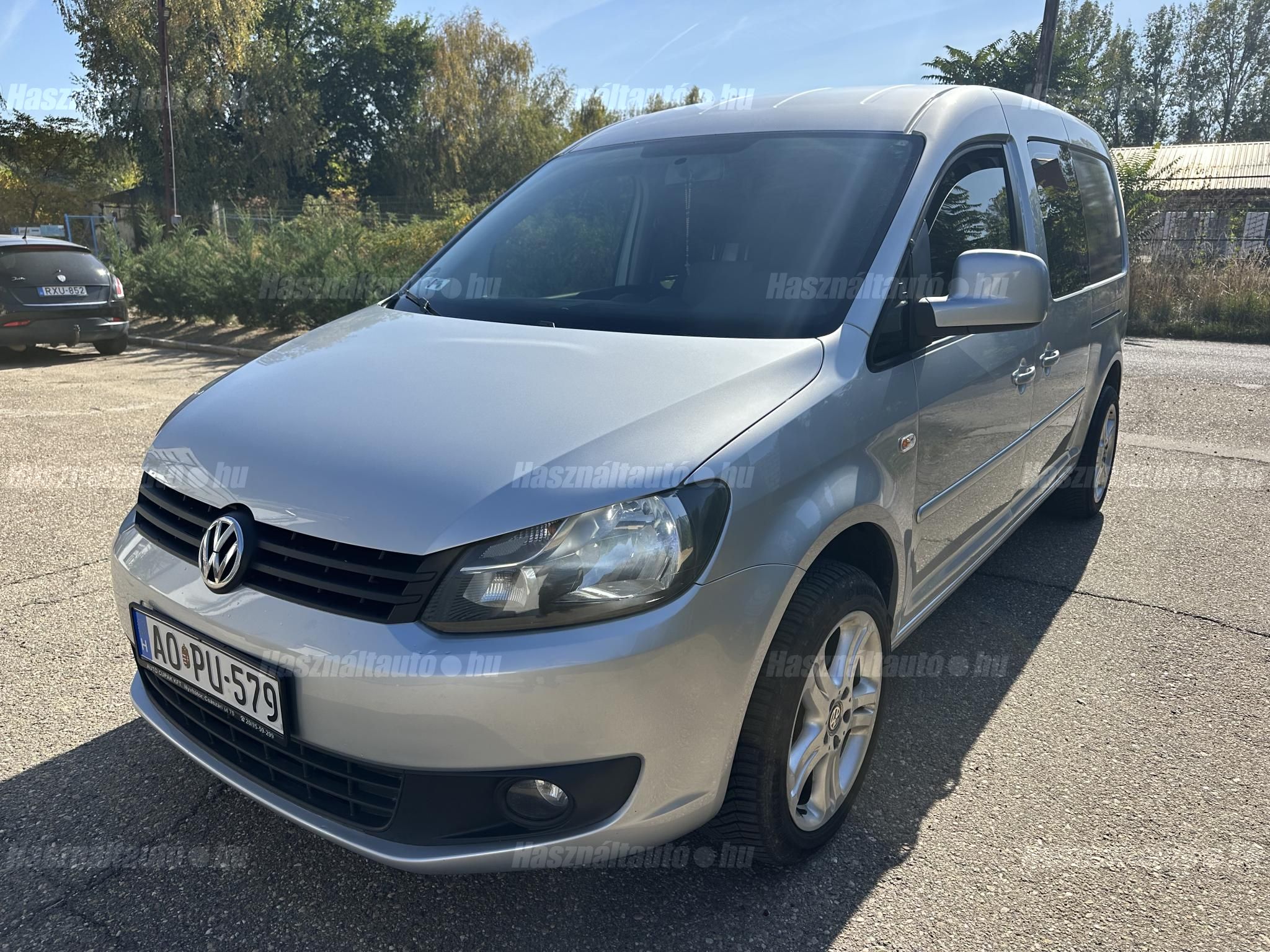 VOLKSWAGEN CADDY MAXI 2013 - 1