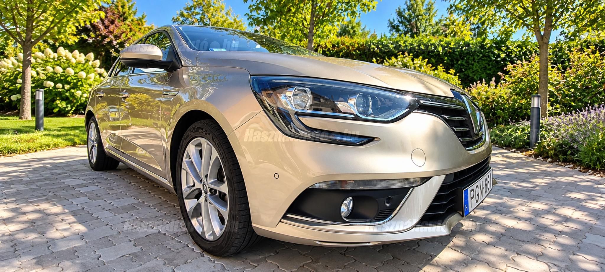 RENAULT MEGANE 2017/6 - 1