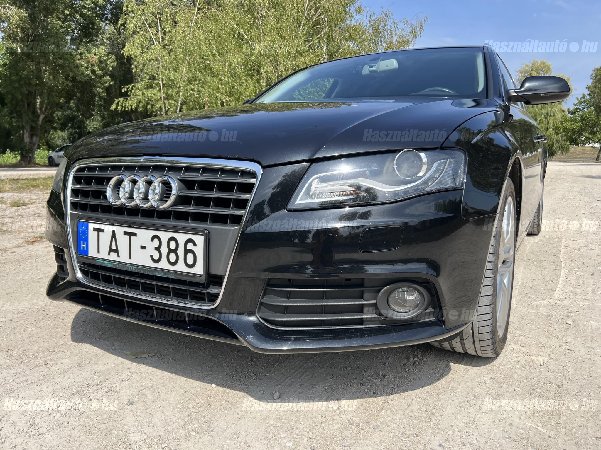 AUDI A4 2011/12 - 1