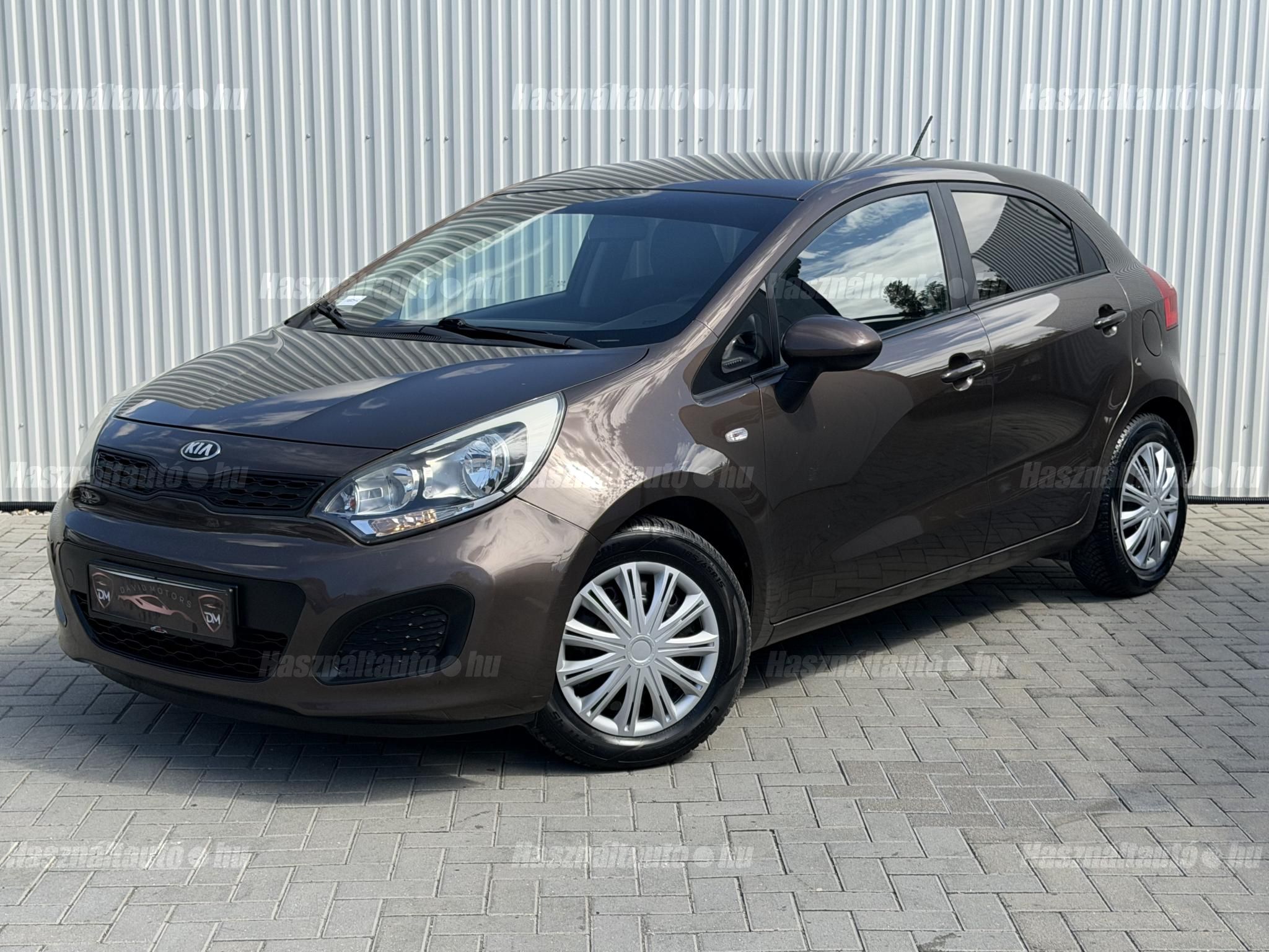 KIA RIO 2014/10 - 1